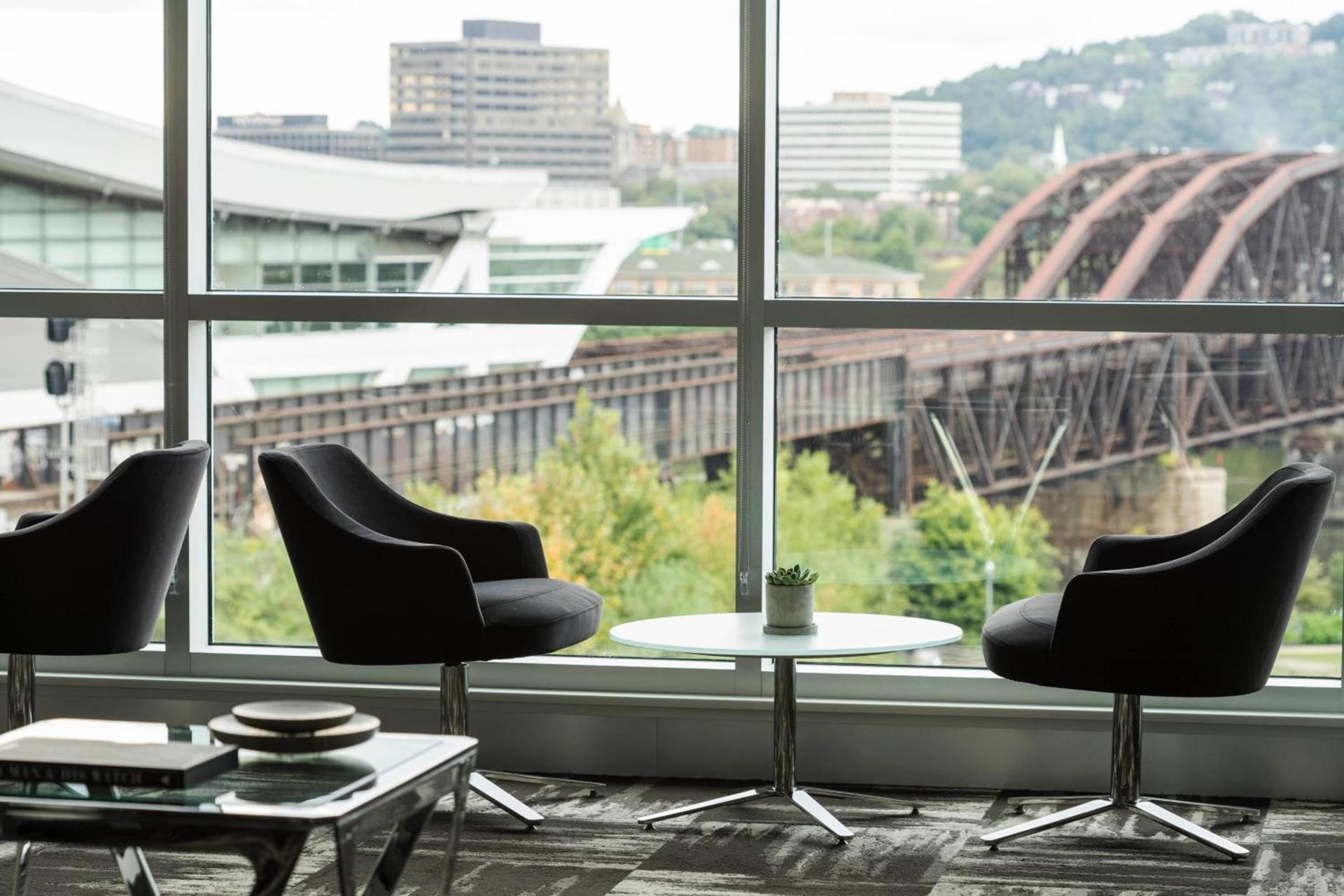 AC Hotel by Marriott Pittsburgh Downtown photo 7