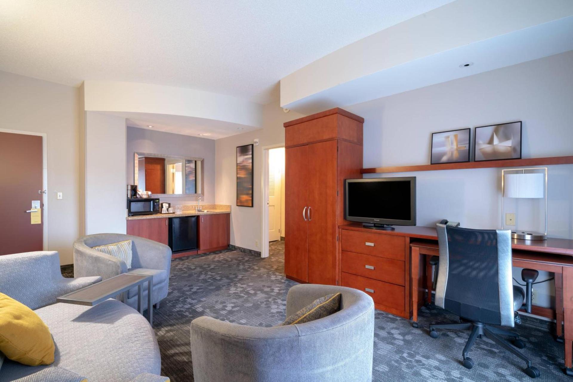 Courtyard by Marriott Salisbury photo 12
