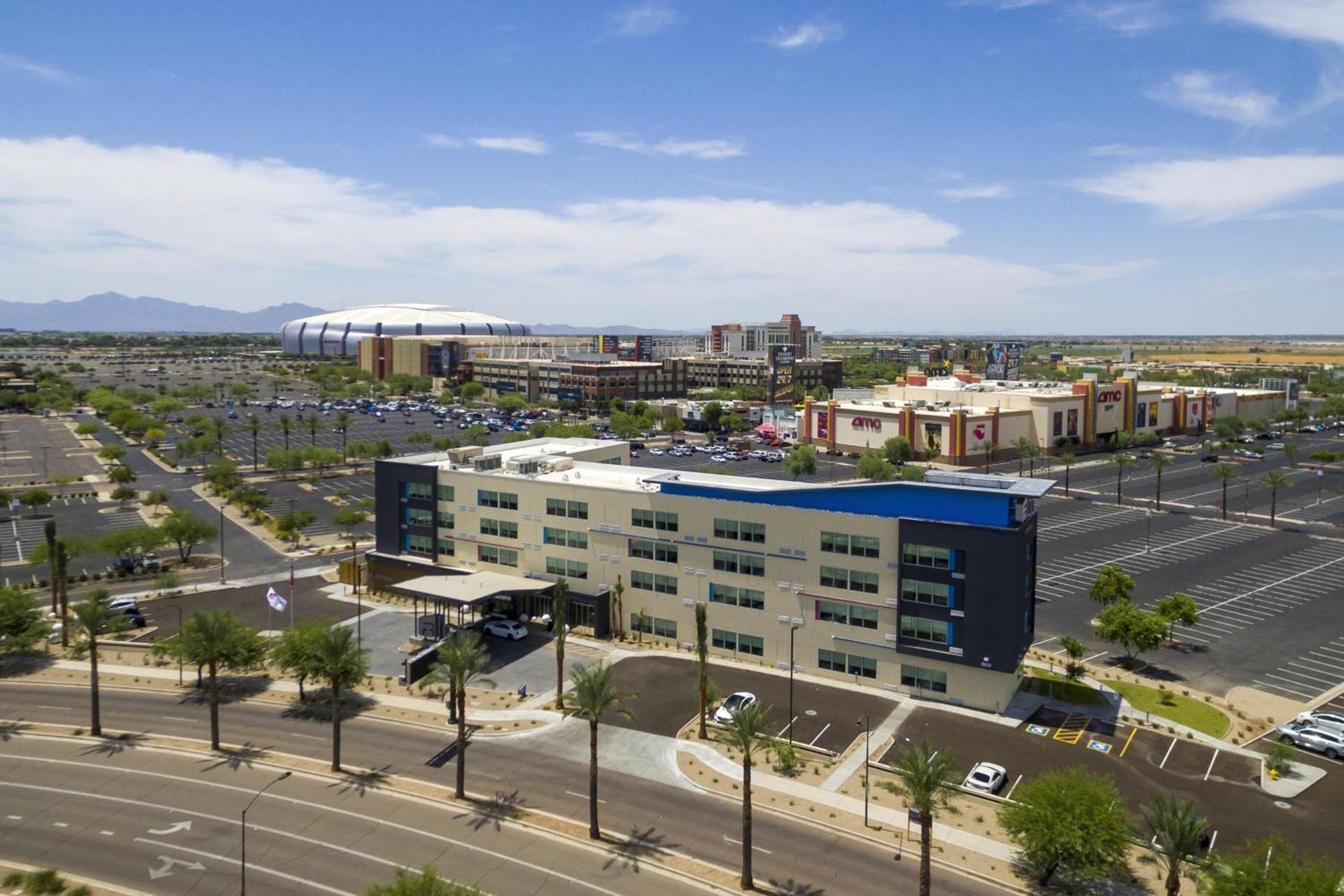 Aloft by Marriott Glendale at Westgate photo 3