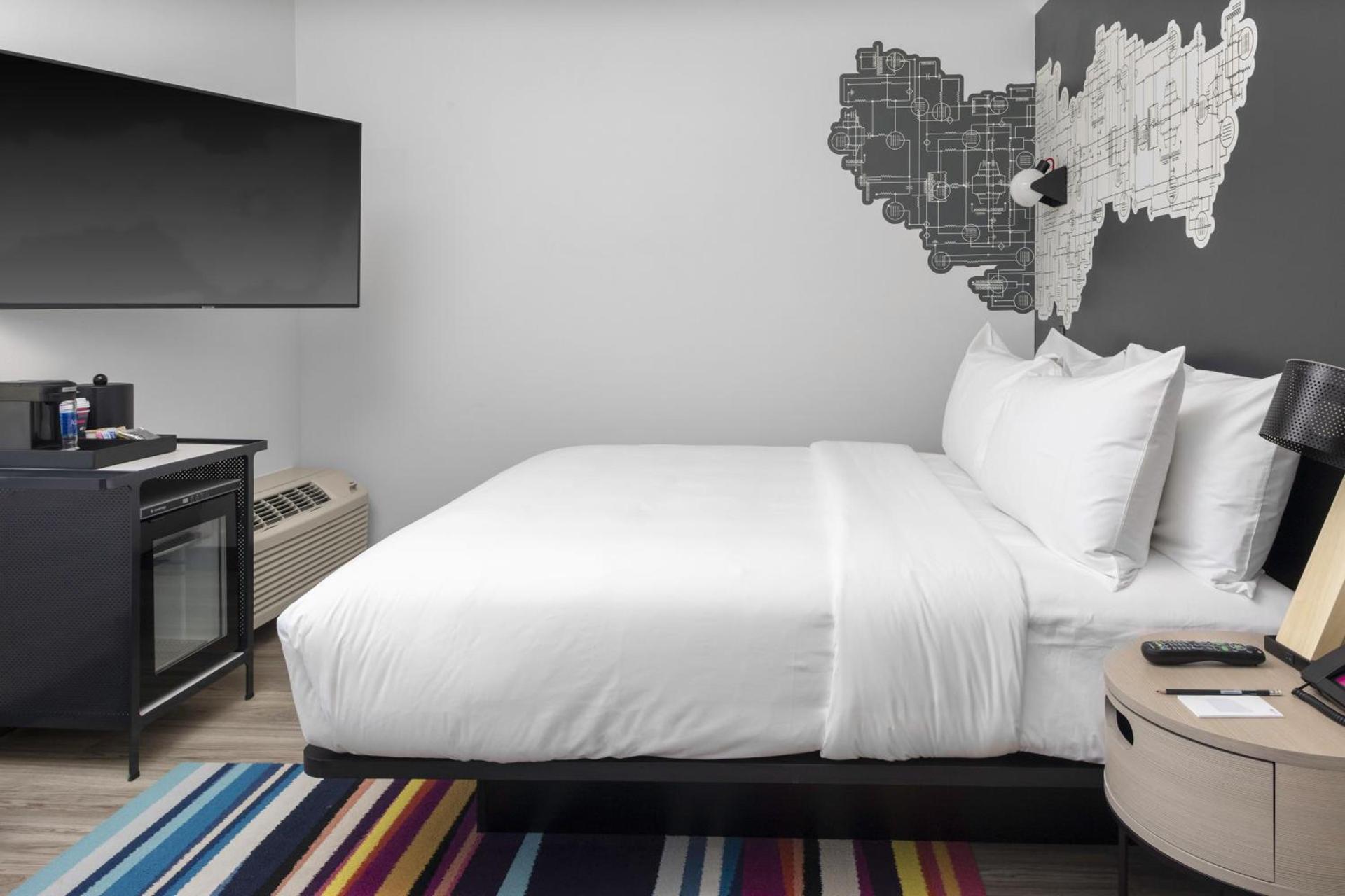 Aloft by Marriott Glendale at Westgate photo 7
