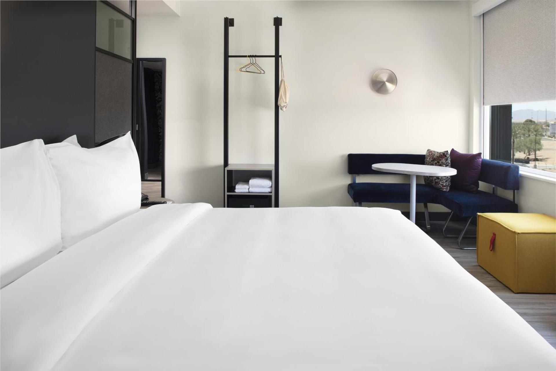 Aloft by Marriott Glendale at Westgate photo 10