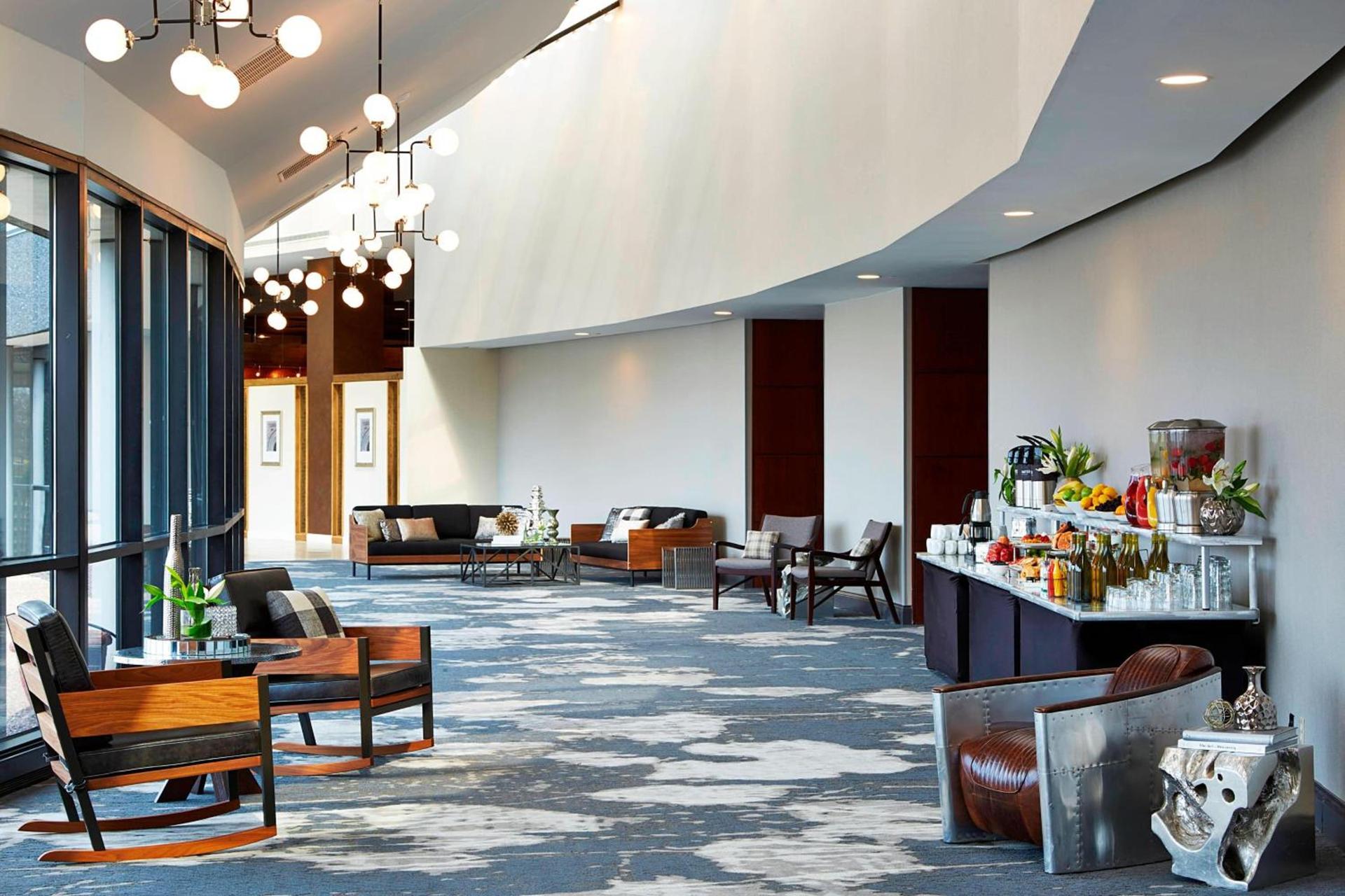 Renaissance St. Louis Airport Hotel photo 23
