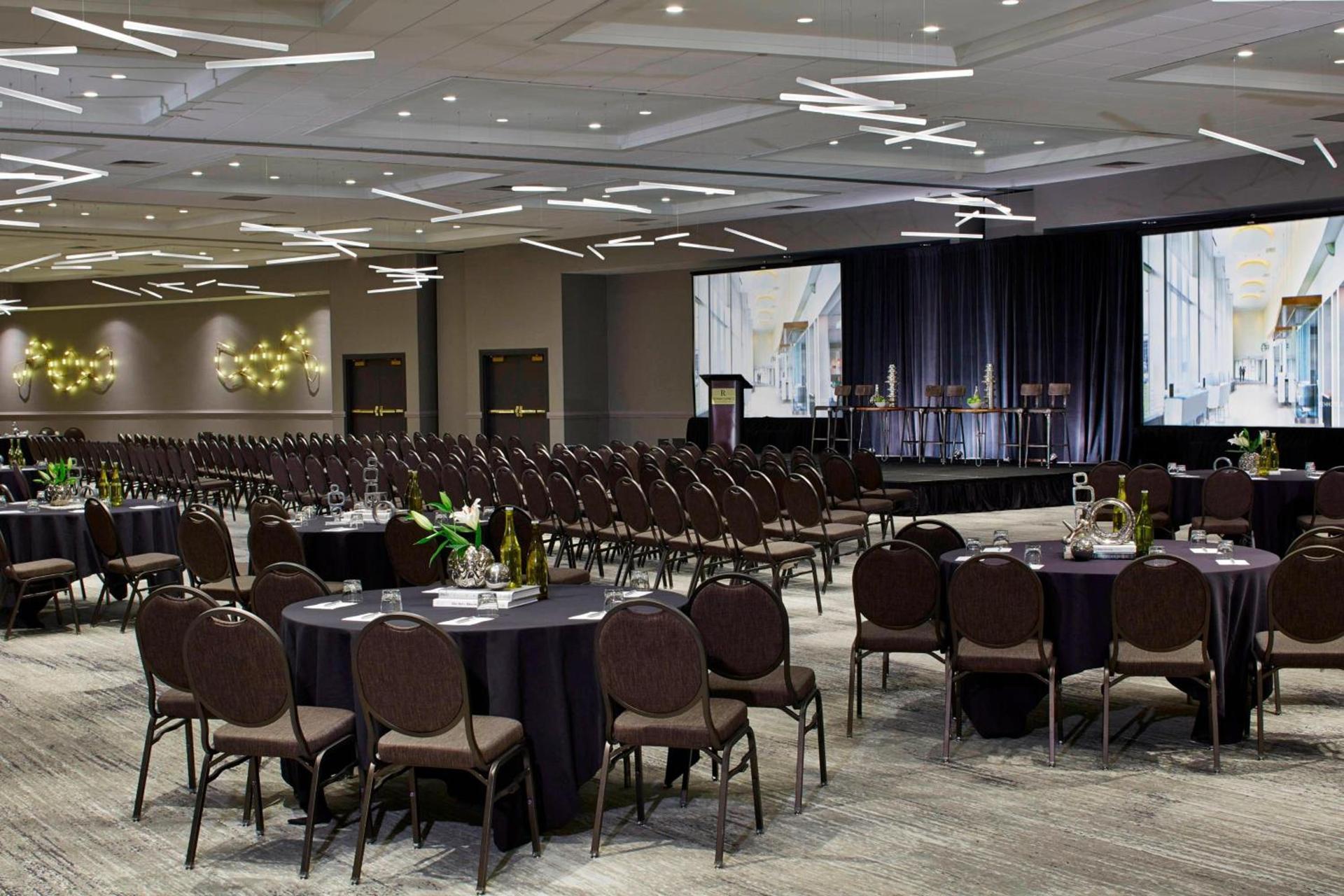 Renaissance St. Louis Airport Hotel photo 28