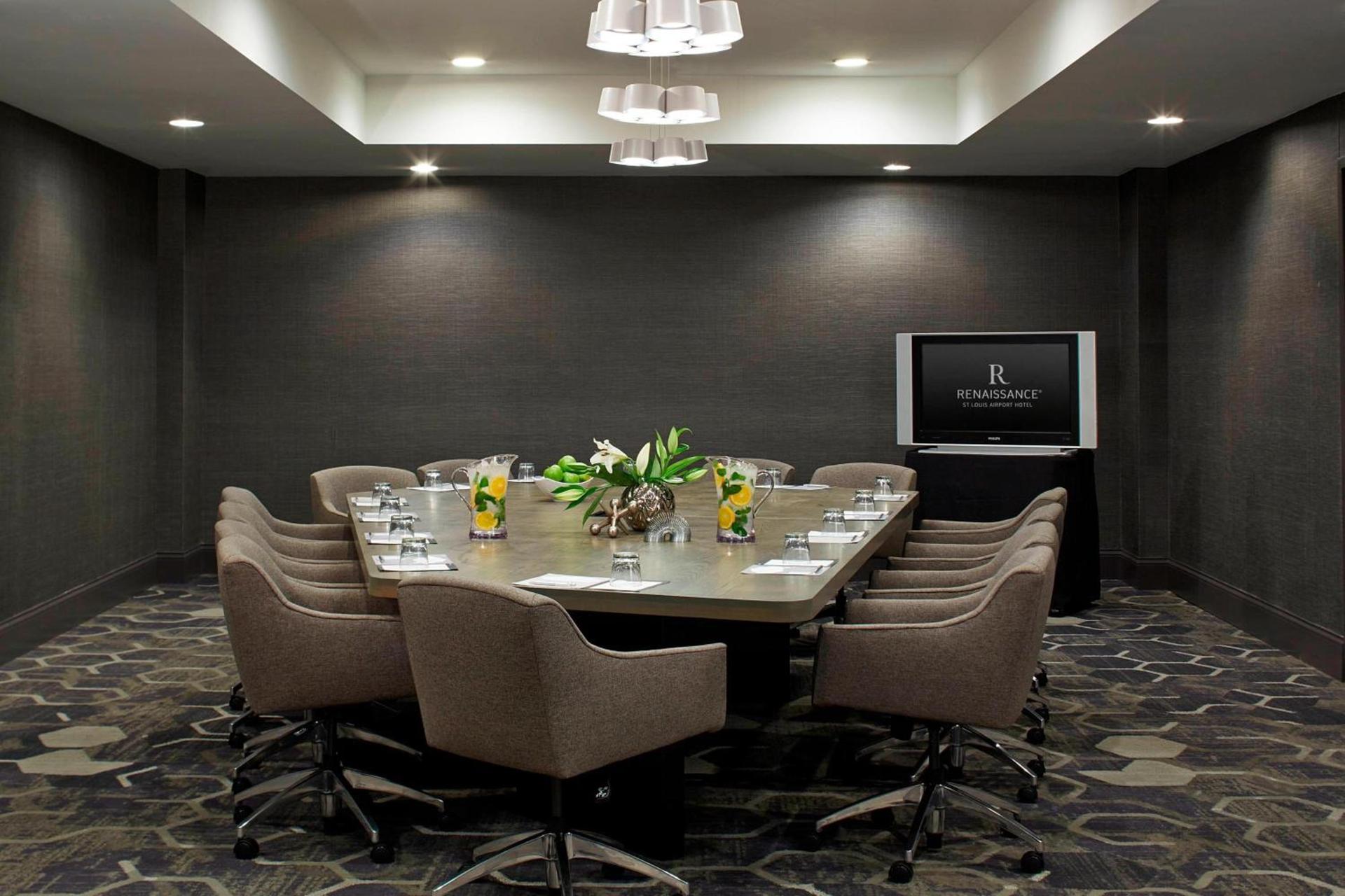 Renaissance St. Louis Airport Hotel photo 29