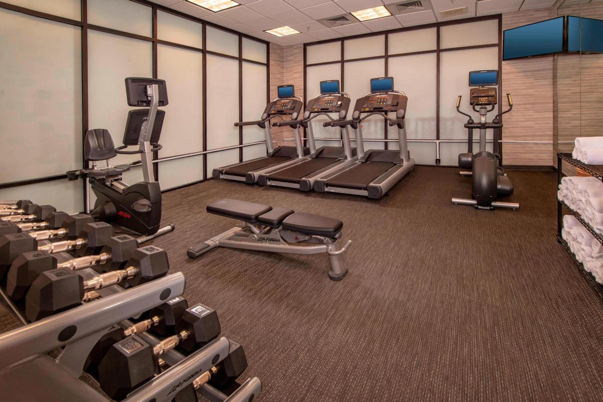 Courtyard by Marriott Gaithersburg Washingtonian Center photo 30