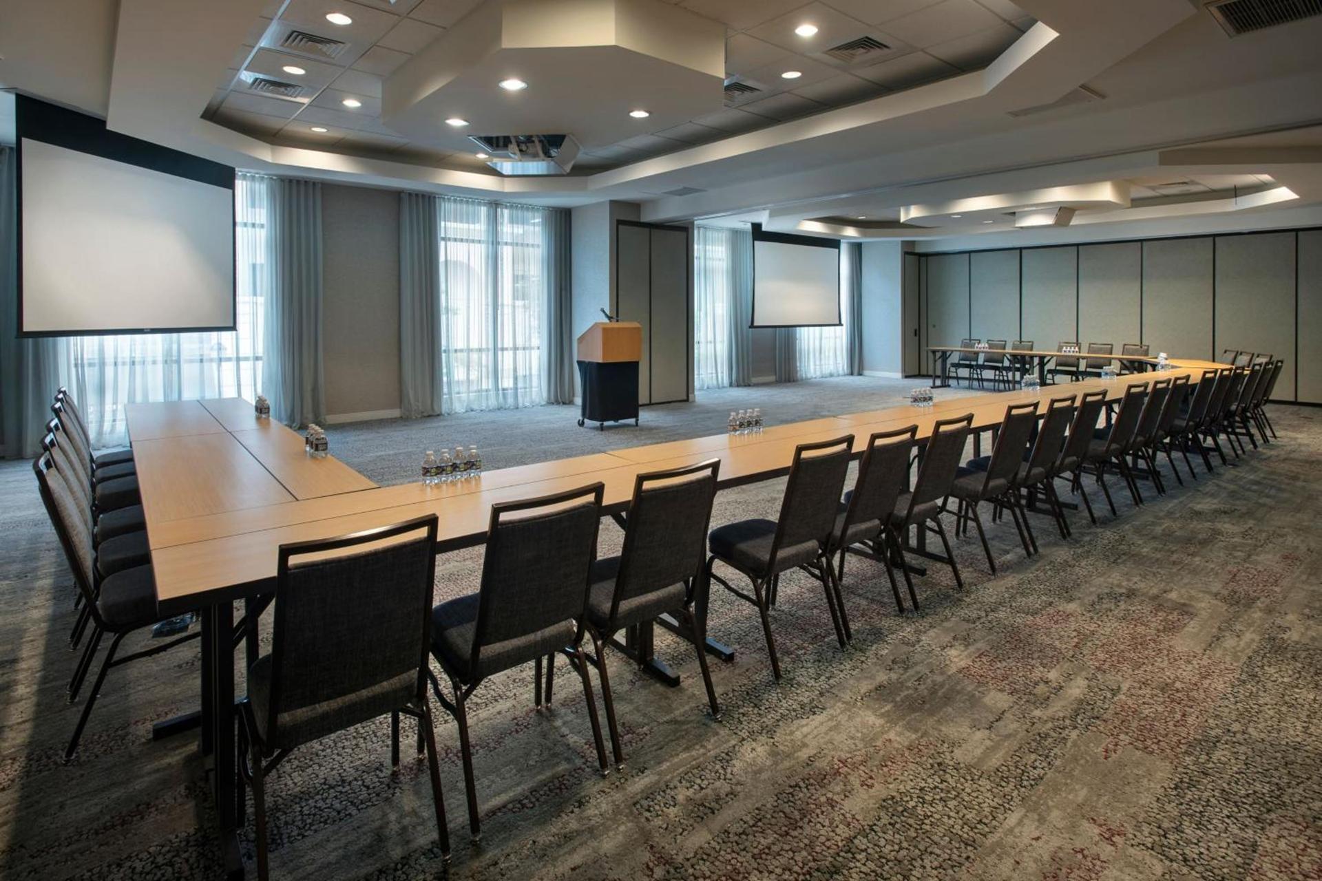 Courtyard by Marriott Gaithersburg Washingtonian Center photo 40