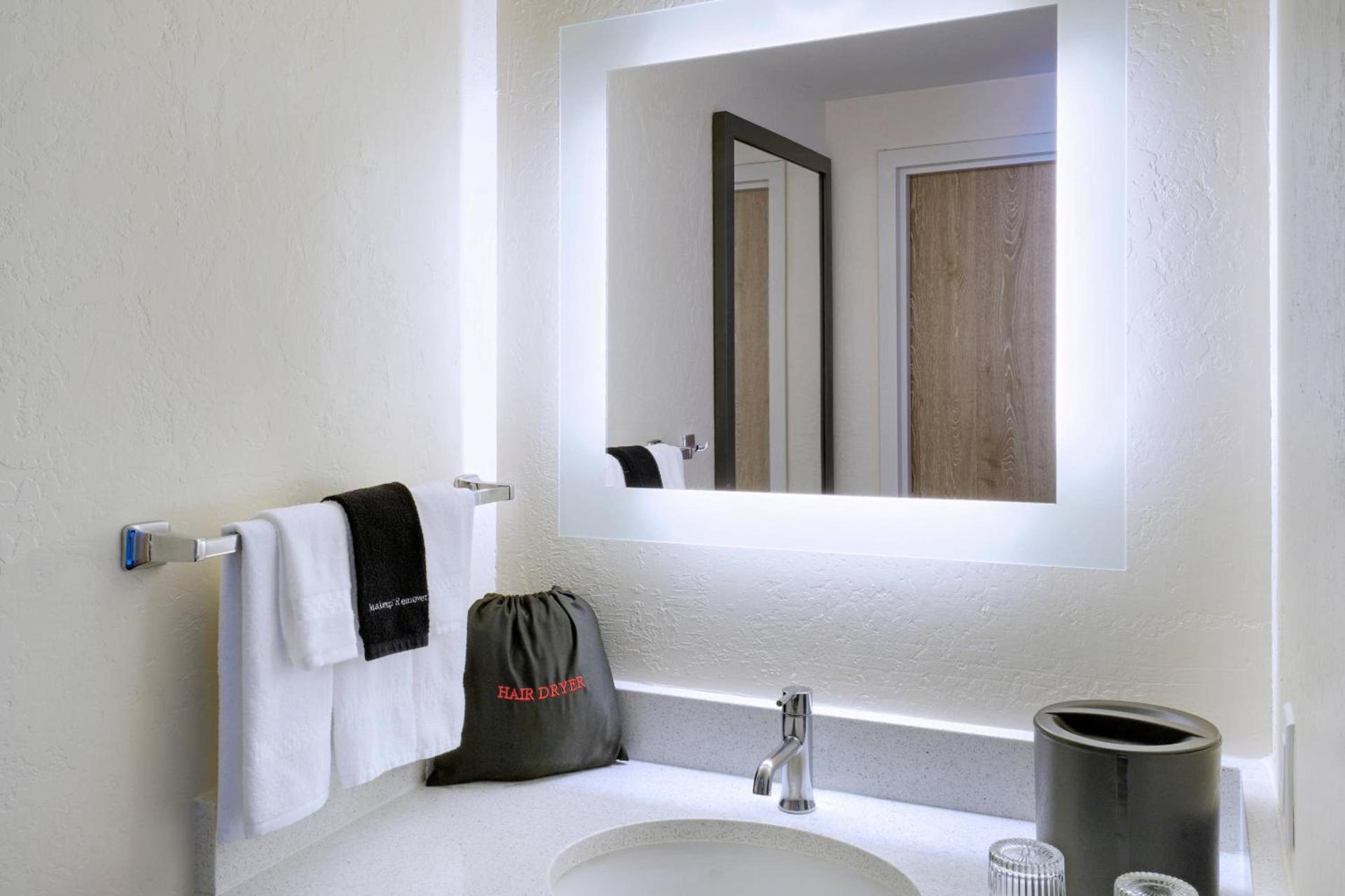 SpringHill Suites Phoenix Glendale/Peoria photo 7