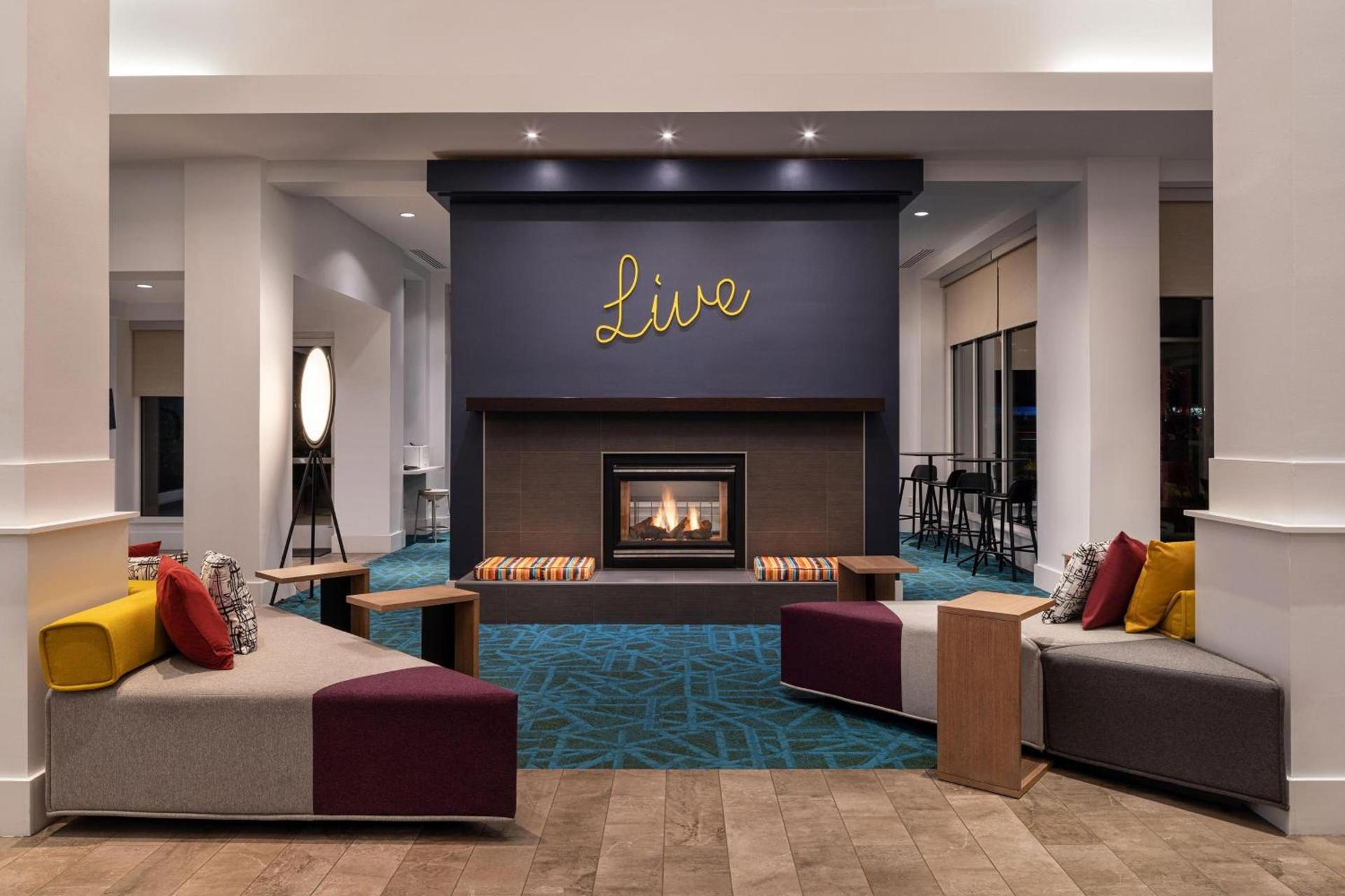 Aloft by Marriott Mountain View photo 6