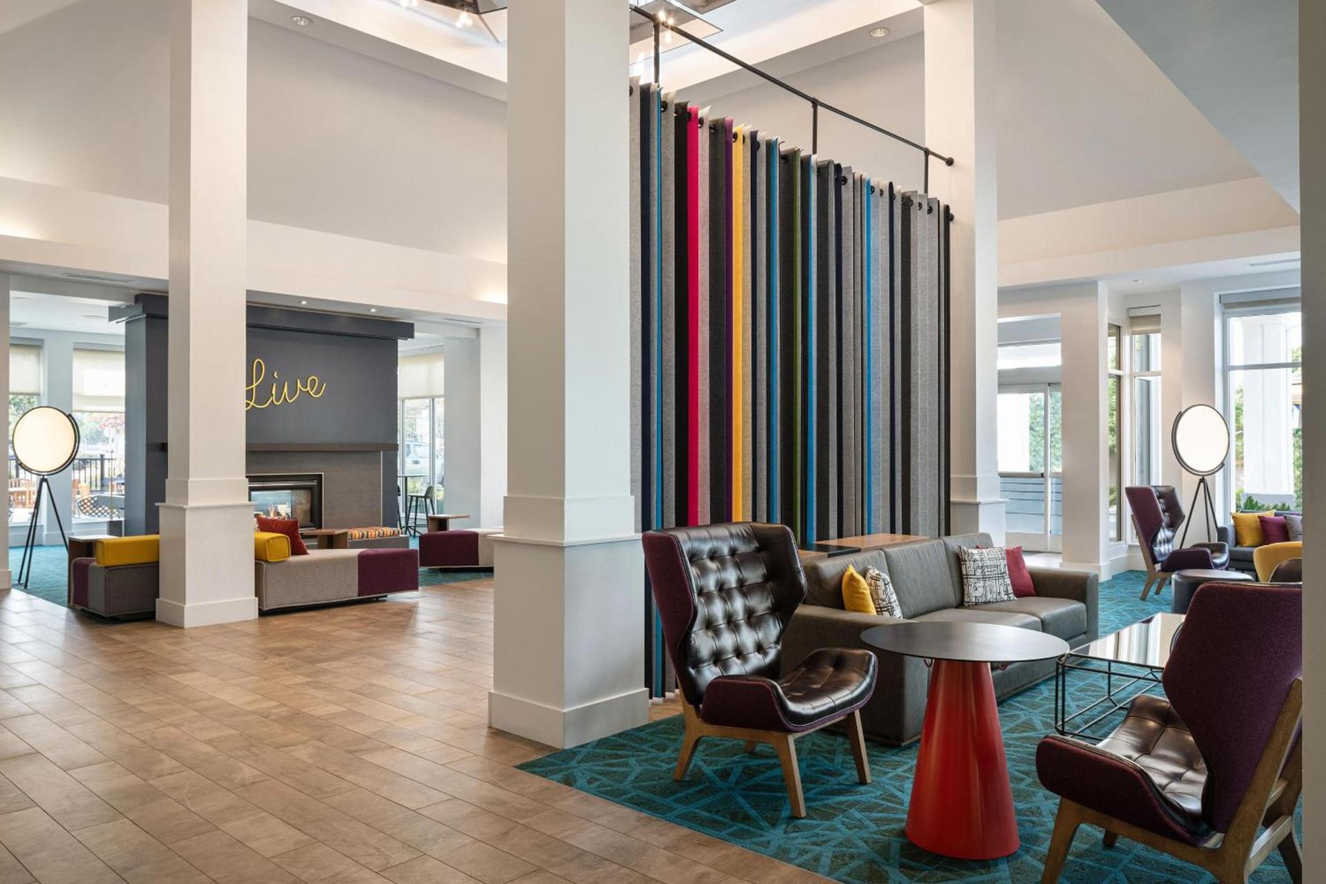 Aloft by Marriott Mountain View photo 2