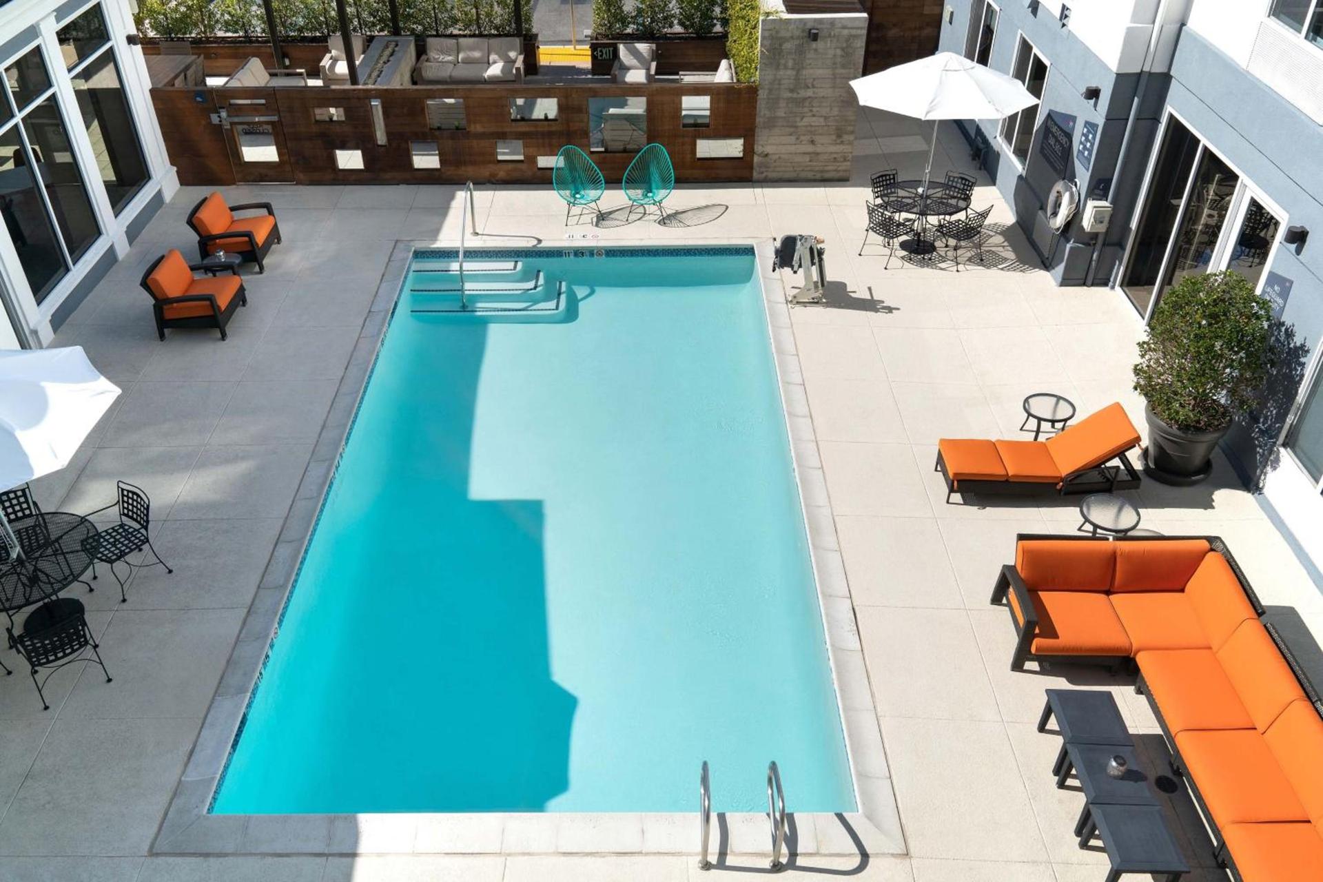 Aloft by Marriott Mountain View photo 14