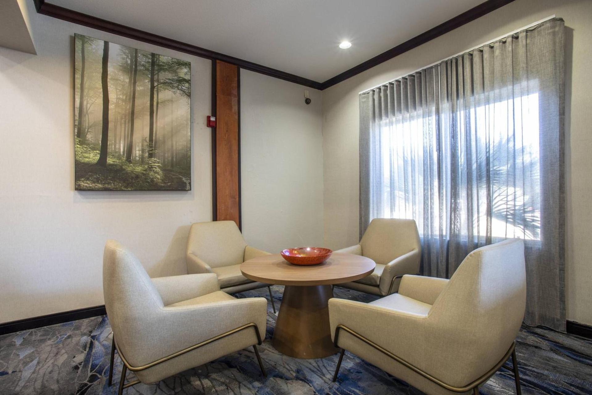 Fairfield Inn and Suites by Marriott San Antonio Boerne photo 4