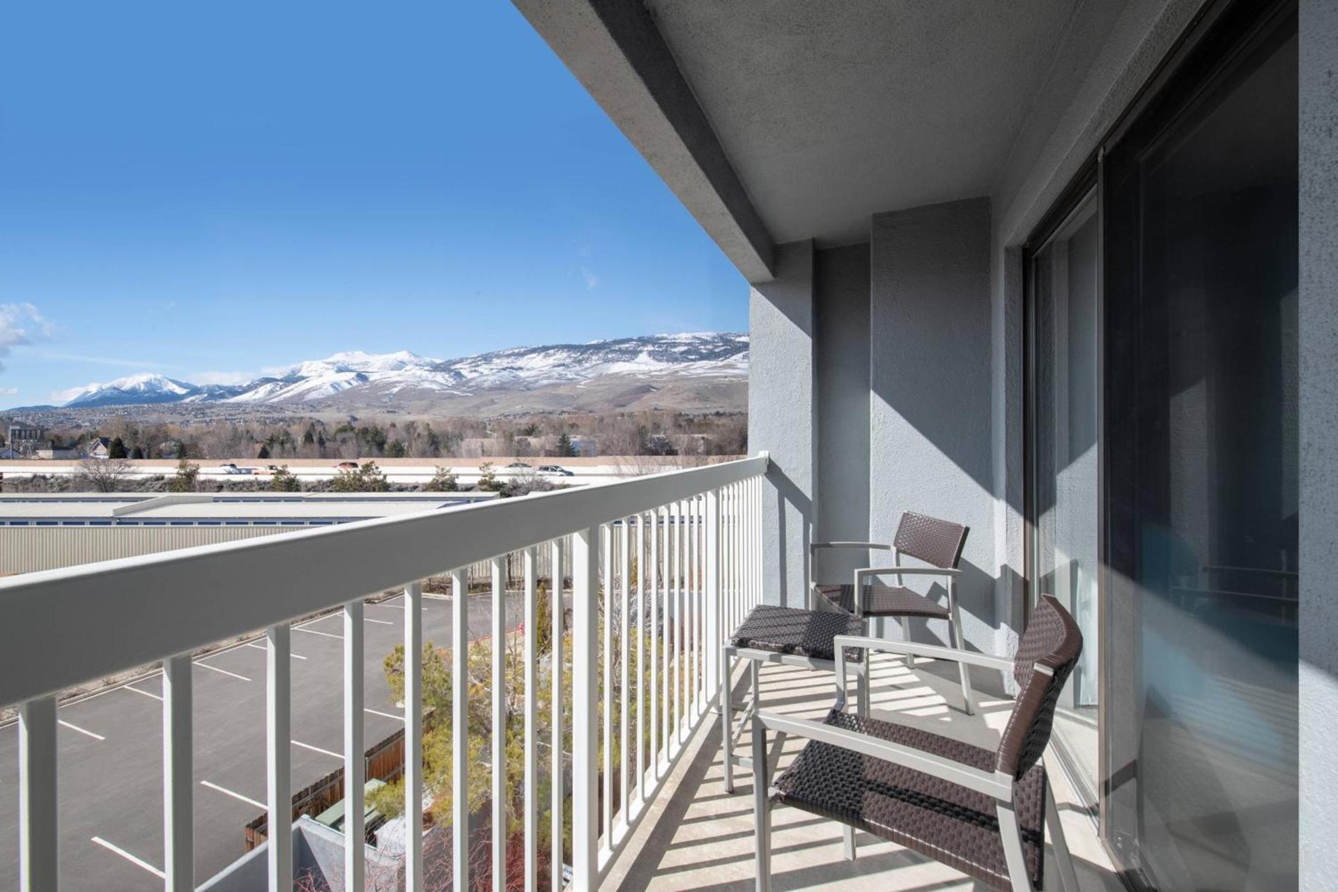 Courtyard by Marriott Reno photo 11