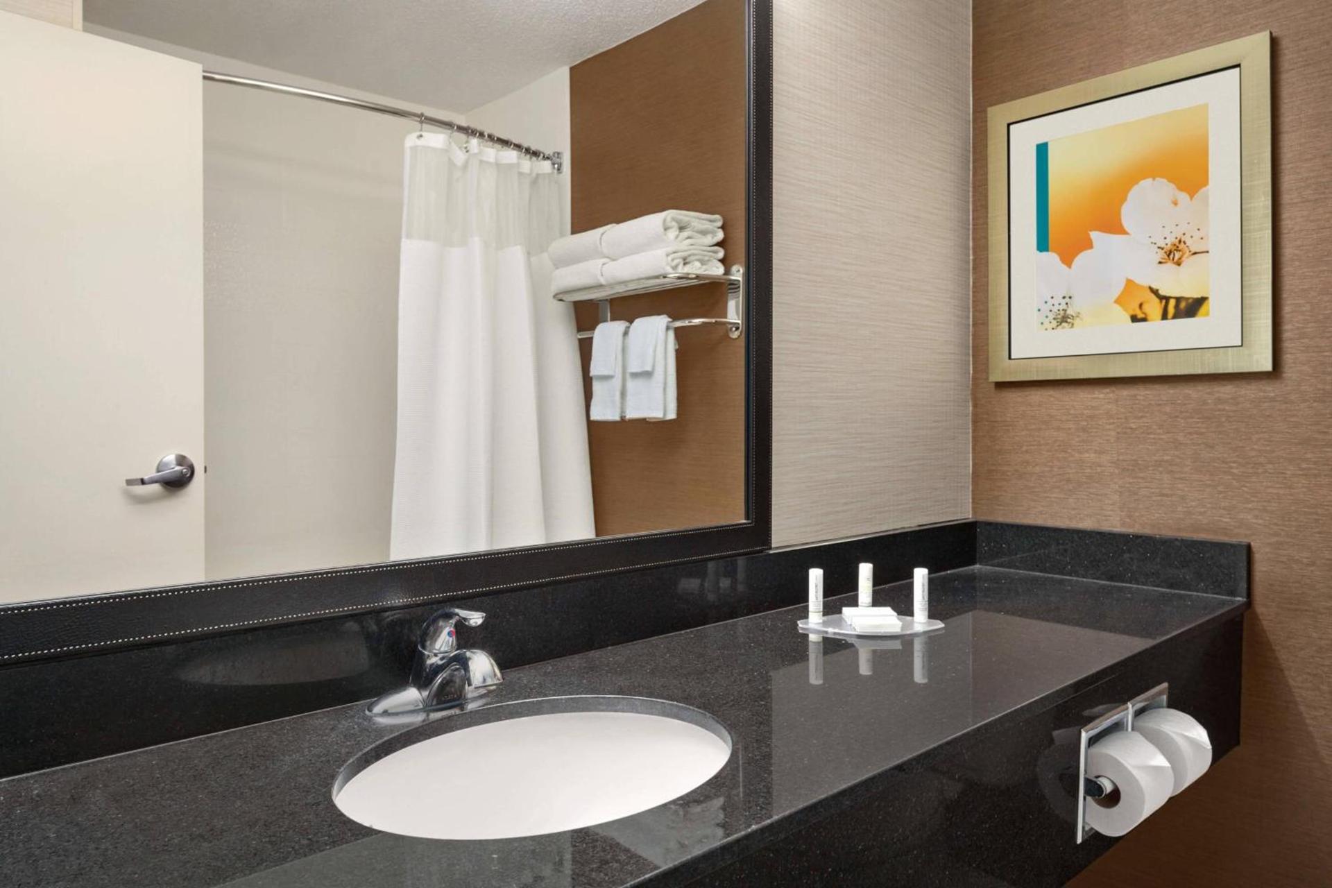 Fairfield Inn & Suites Lima photo 16