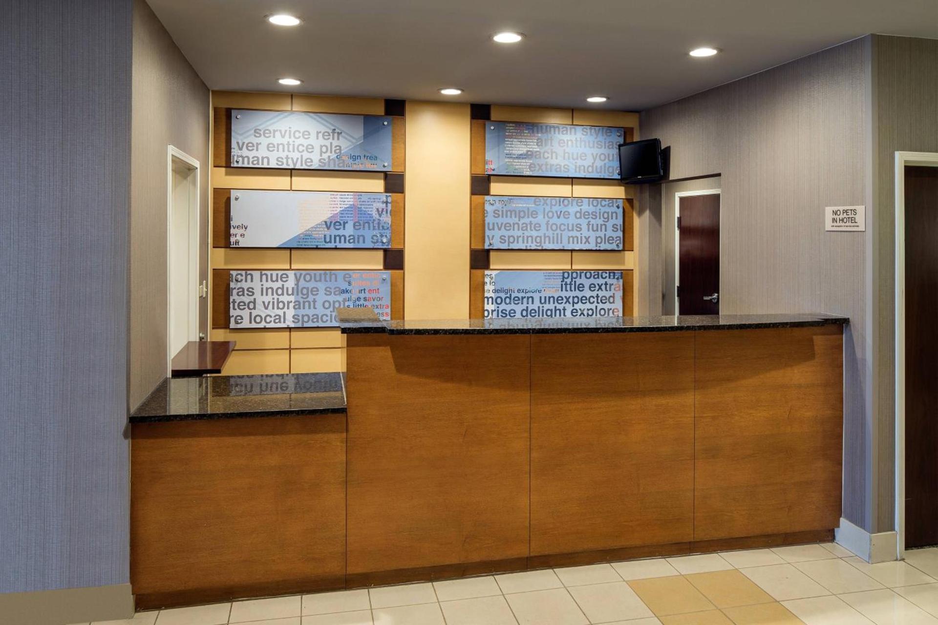 SpringHill Suites Bakersfield photo 2