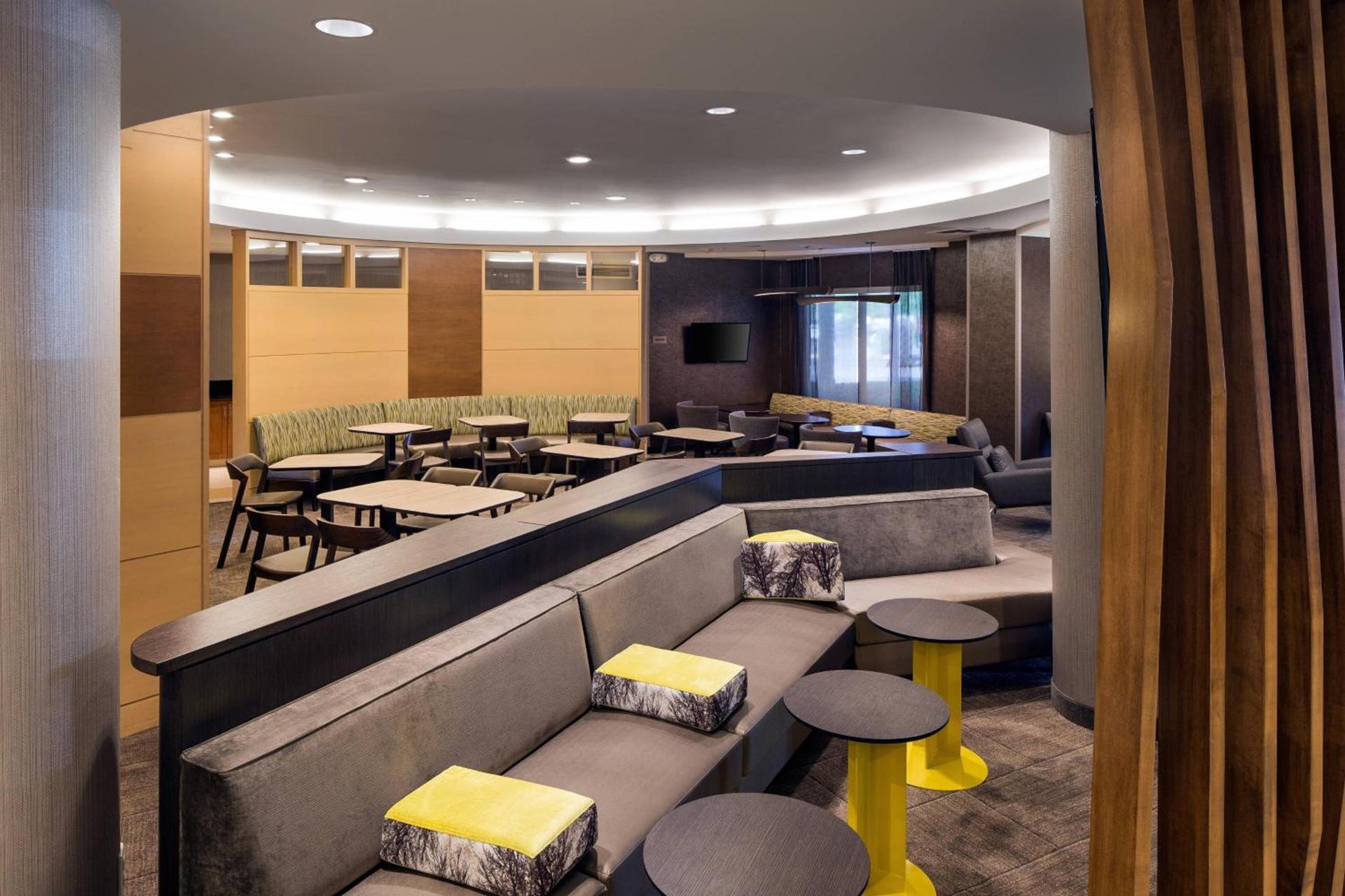 SpringHill Suites Bakersfield photo 3