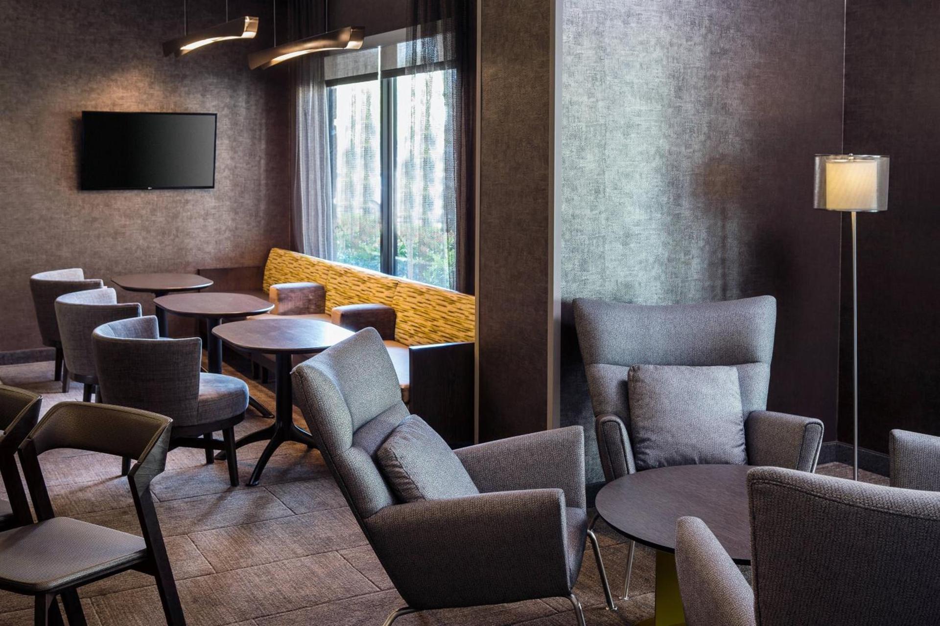 SpringHill Suites Bakersfield photo 5