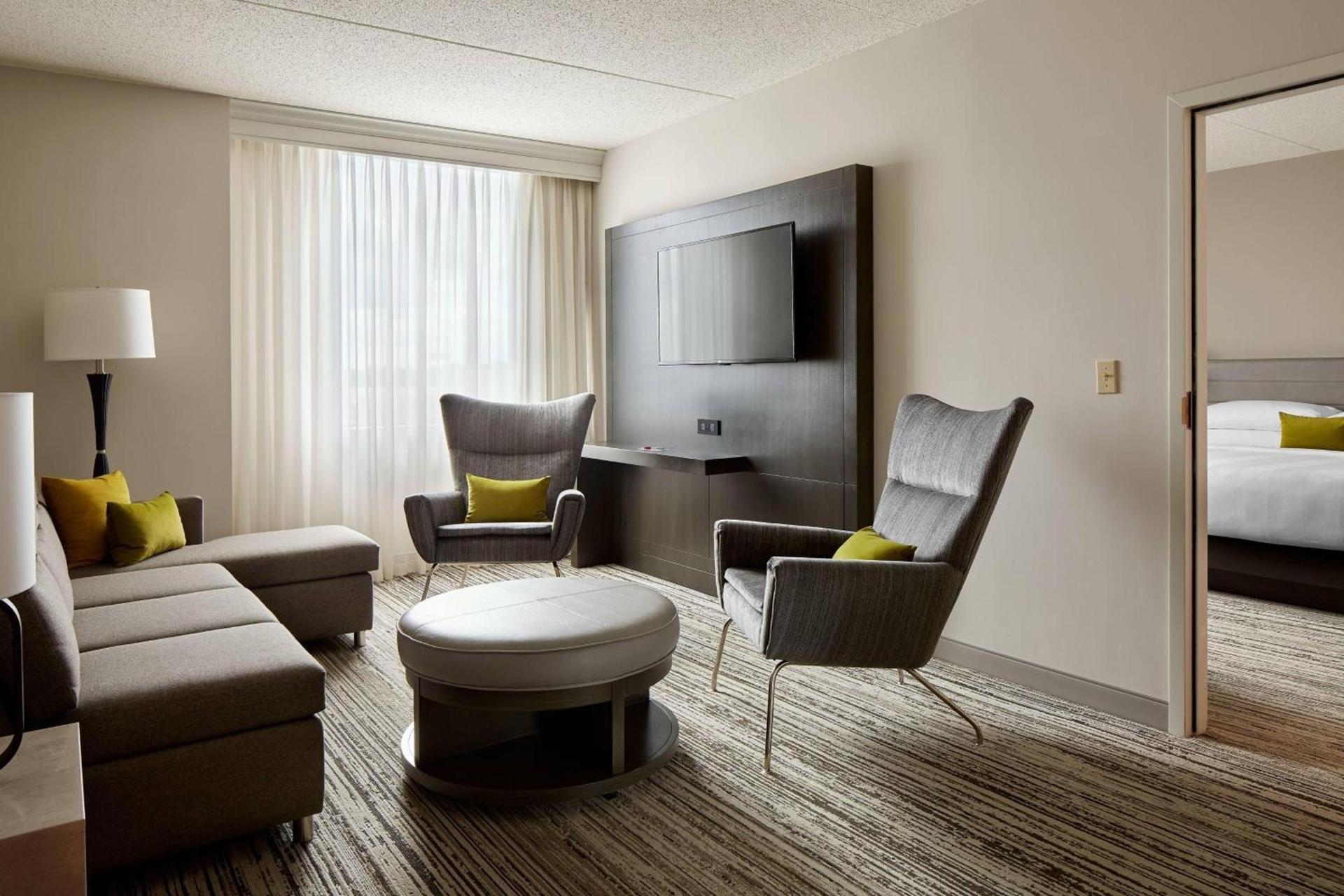 Marriott Cincinnati Northeast photo 15