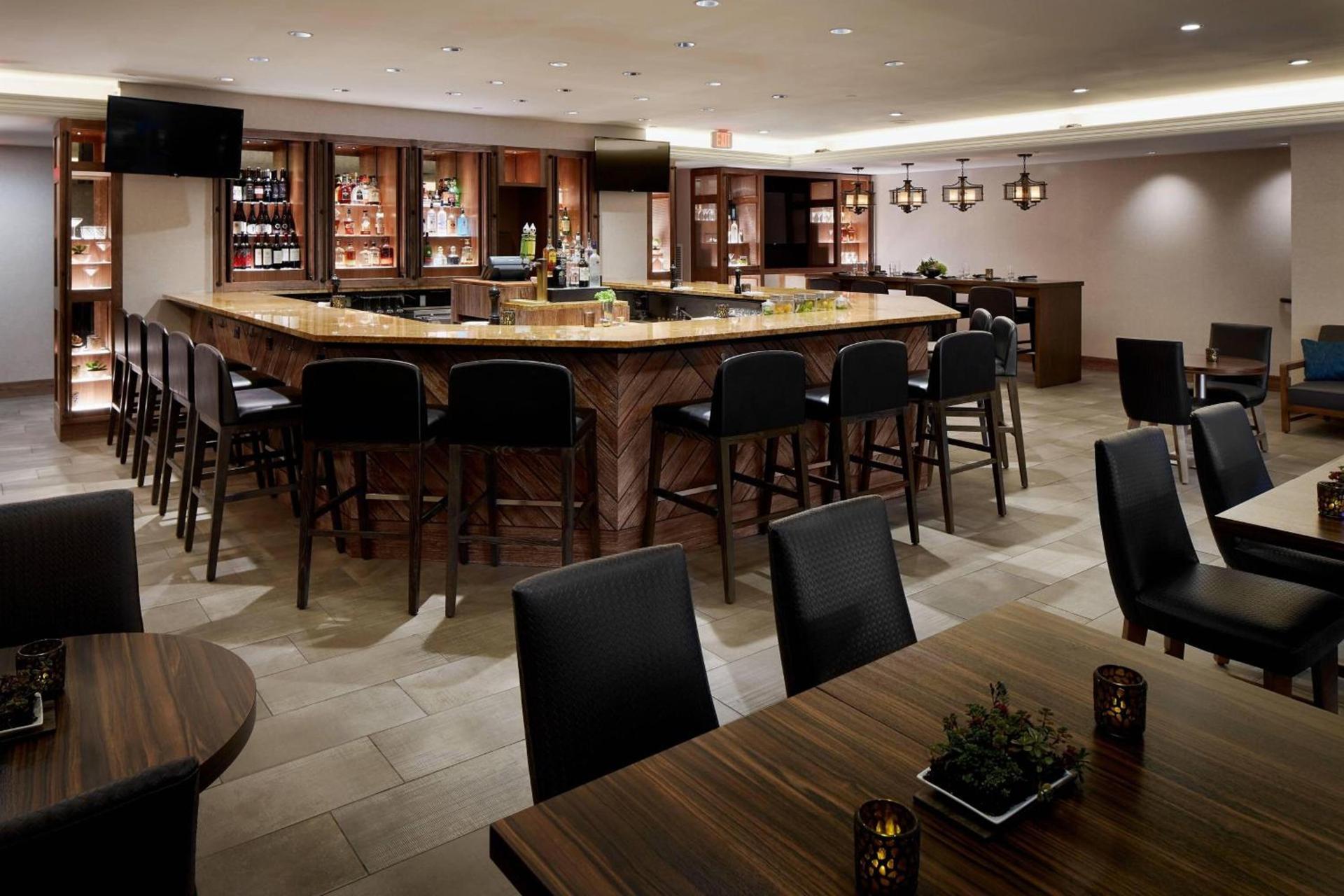 Marriott Cincinnati Northeast photo 18