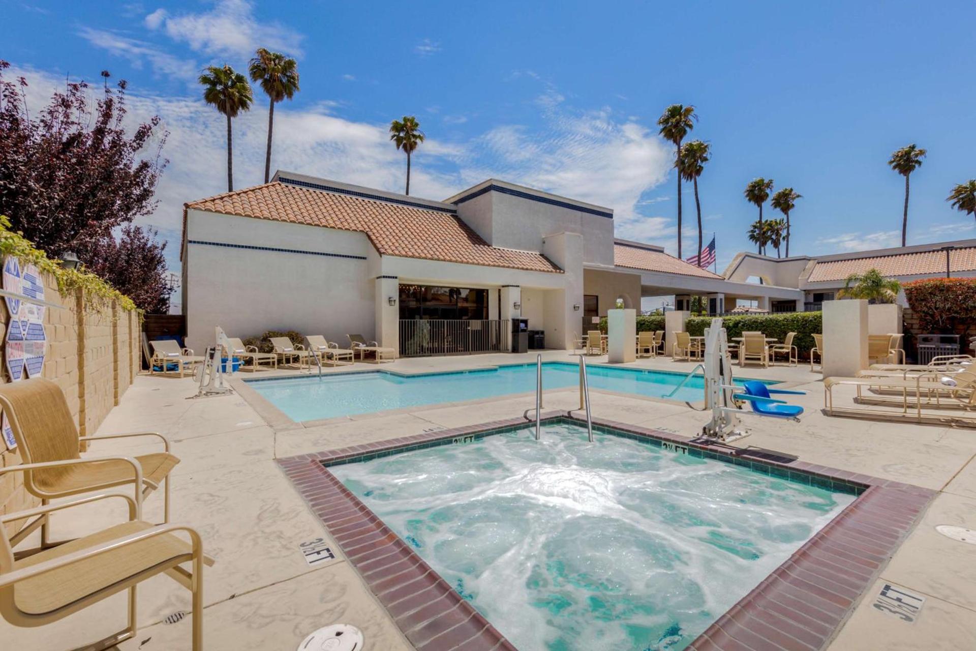 Best Western Plus Big America photo 2