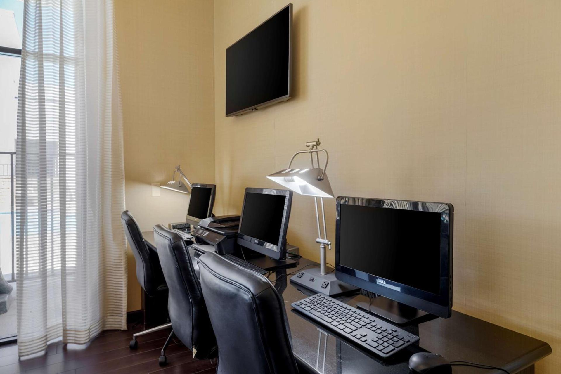 Best Western Plus Big America photo 11