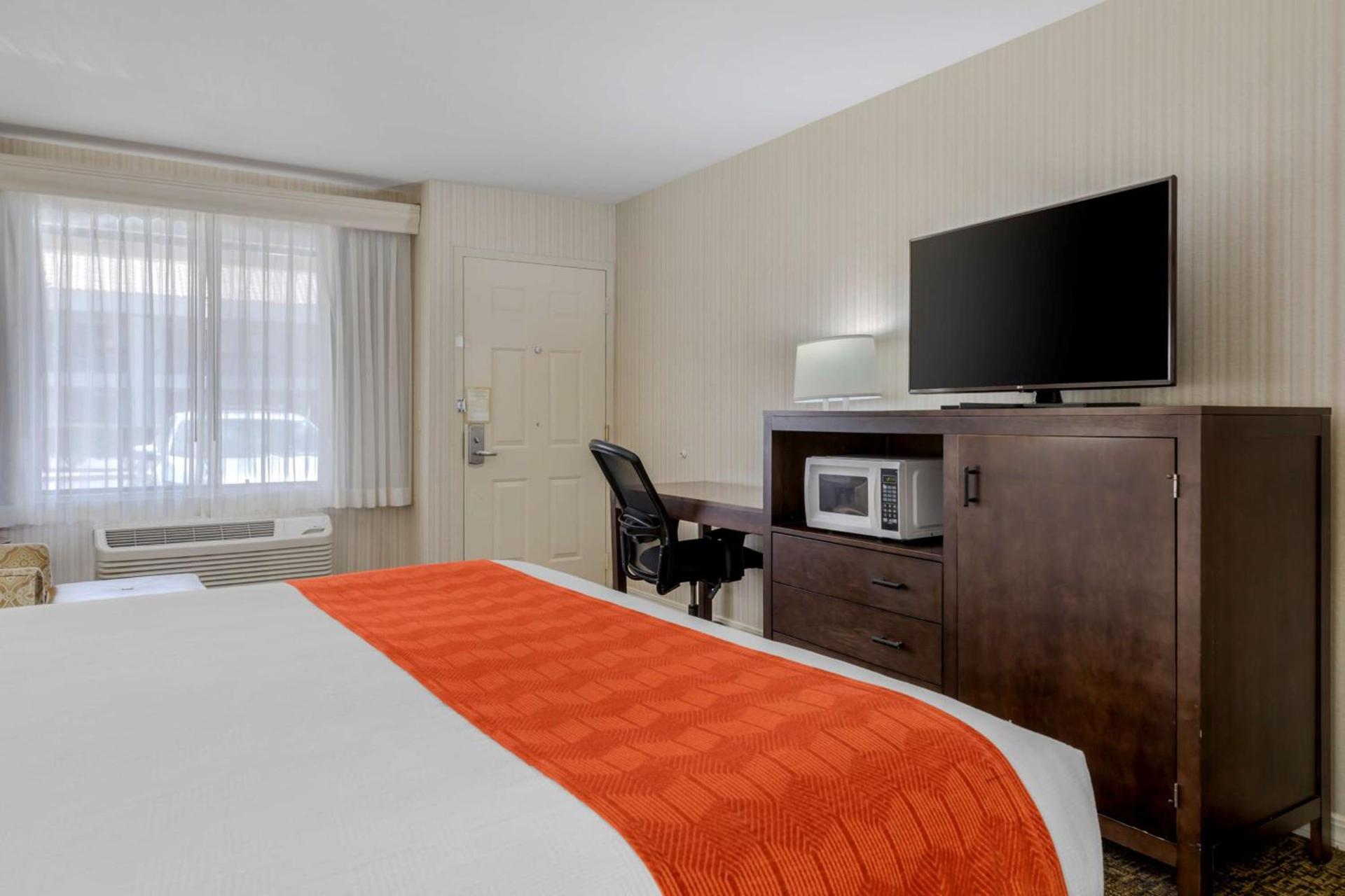 Best Western Plus Big America photo 30