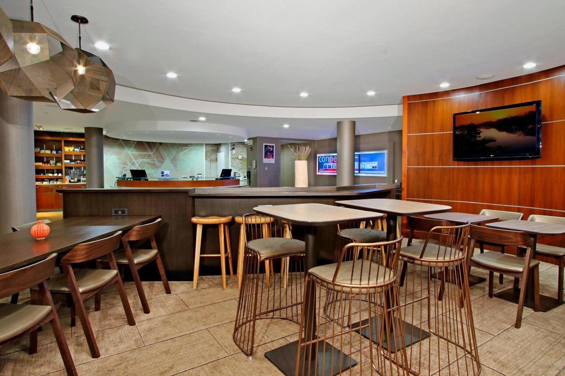SpringHill Suites by Marriott Madera photo 4