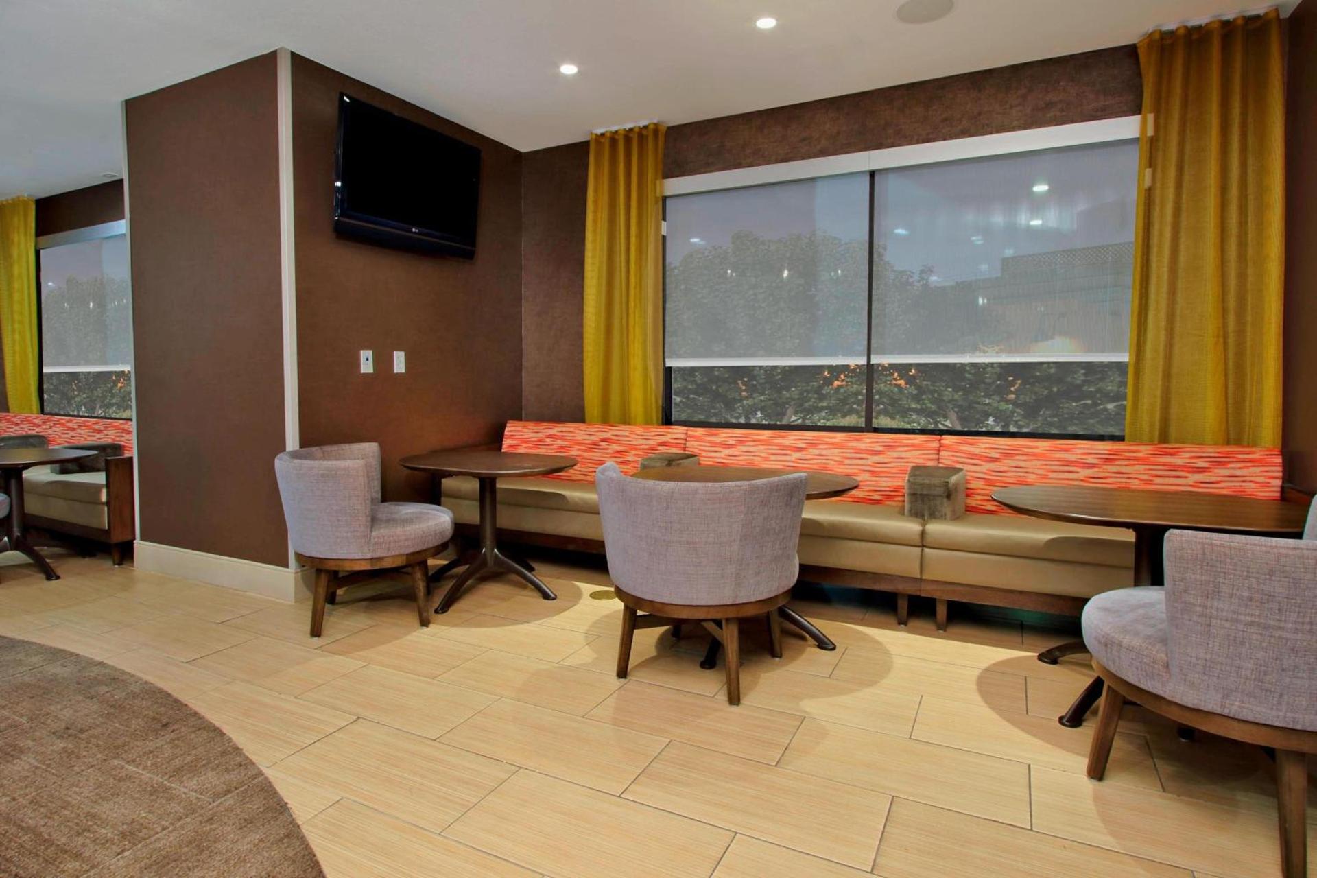 SpringHill Suites by Marriott Madera photo 16