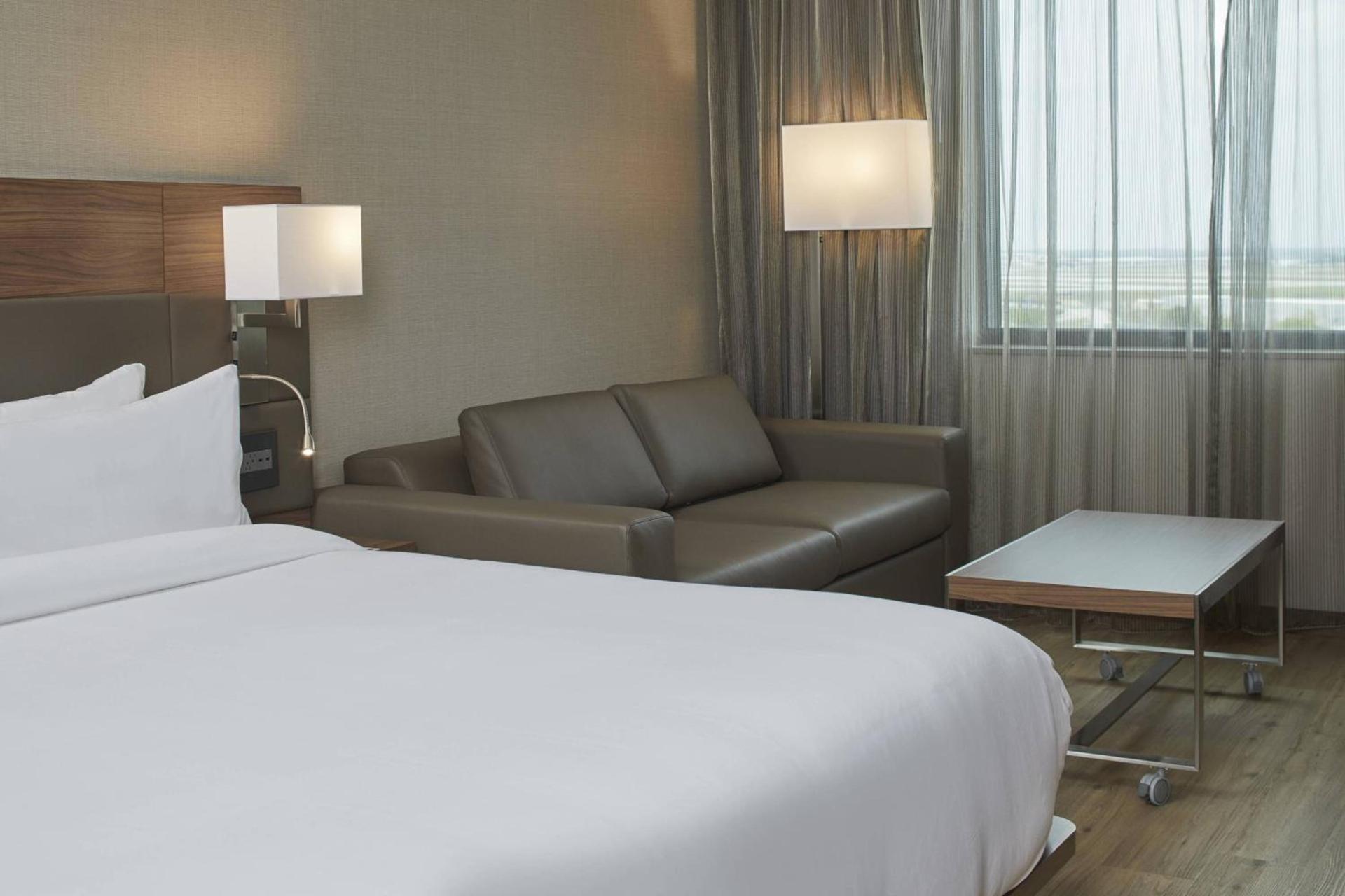 AC Hotel by Marriott Atlanta Airport Gateway photo 10