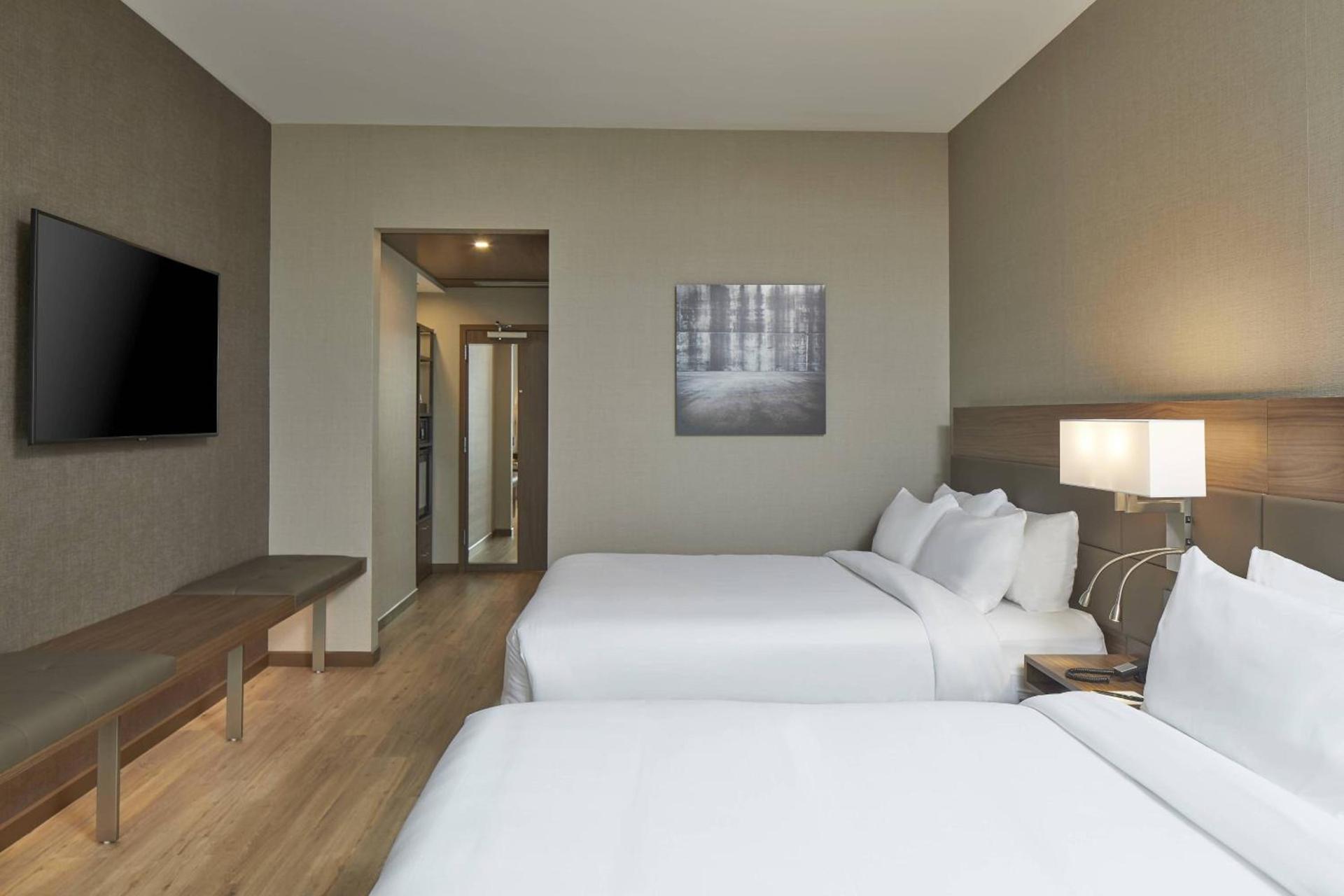 AC Hotel by Marriott Atlanta Airport Gateway photo 14