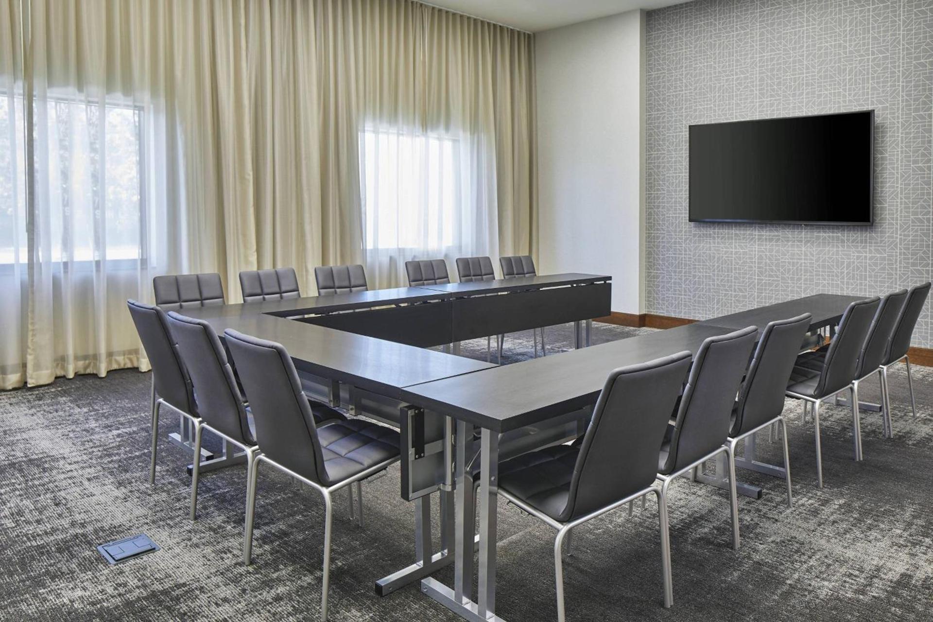 AC Hotel by Marriott Atlanta Airport Gateway photo 52