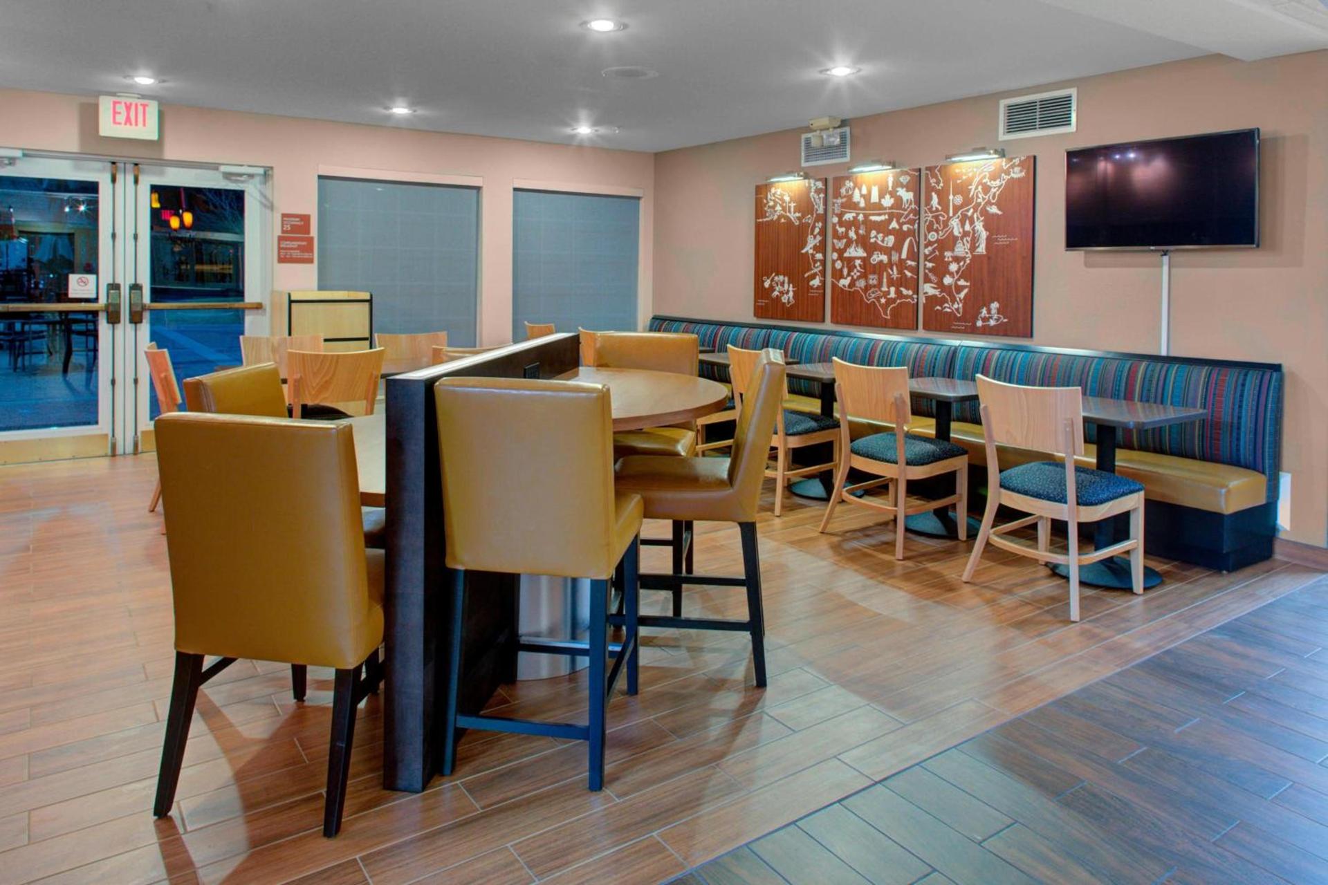 TownePlace Suites Wichita East photo 22