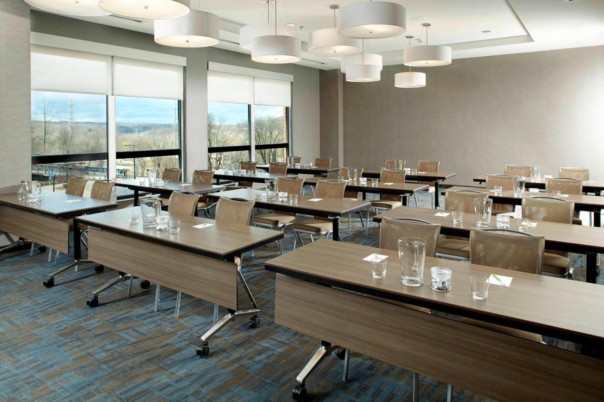 Courtyard by Marriott Akron Downtown photo 35