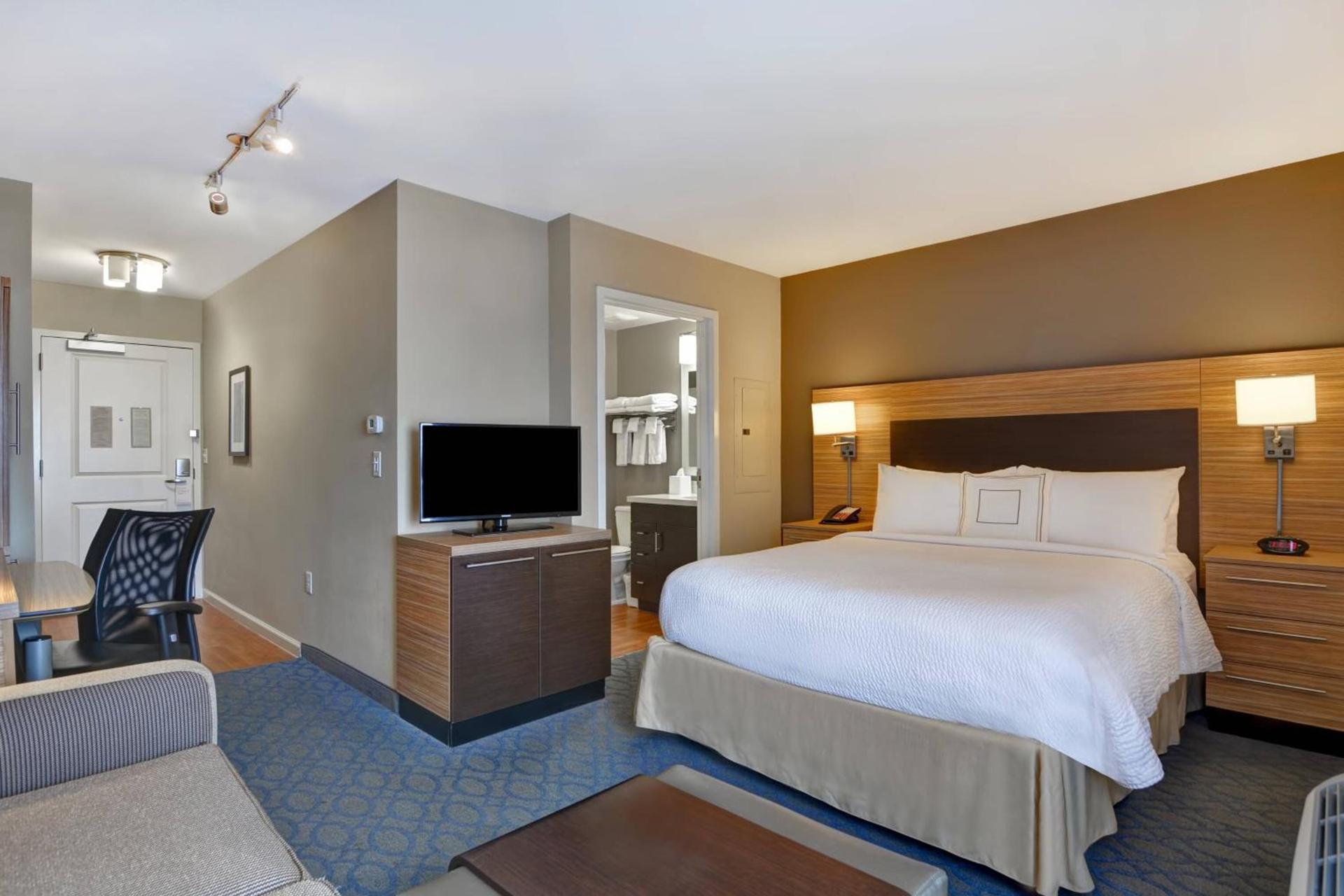 TownePlace Suites by Marriott Alexandria photo 8