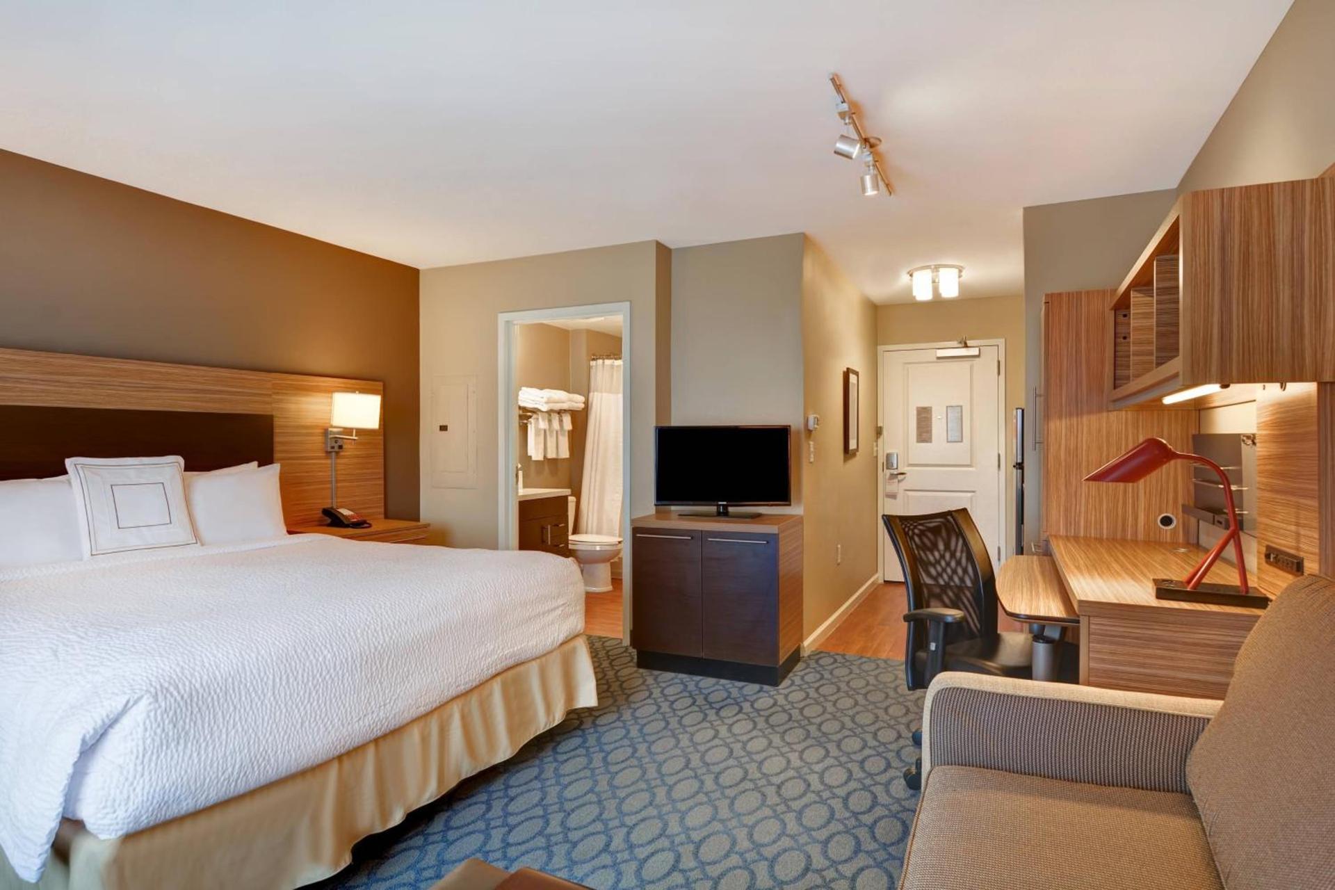 TownePlace Suites by Marriott Alexandria photo 13