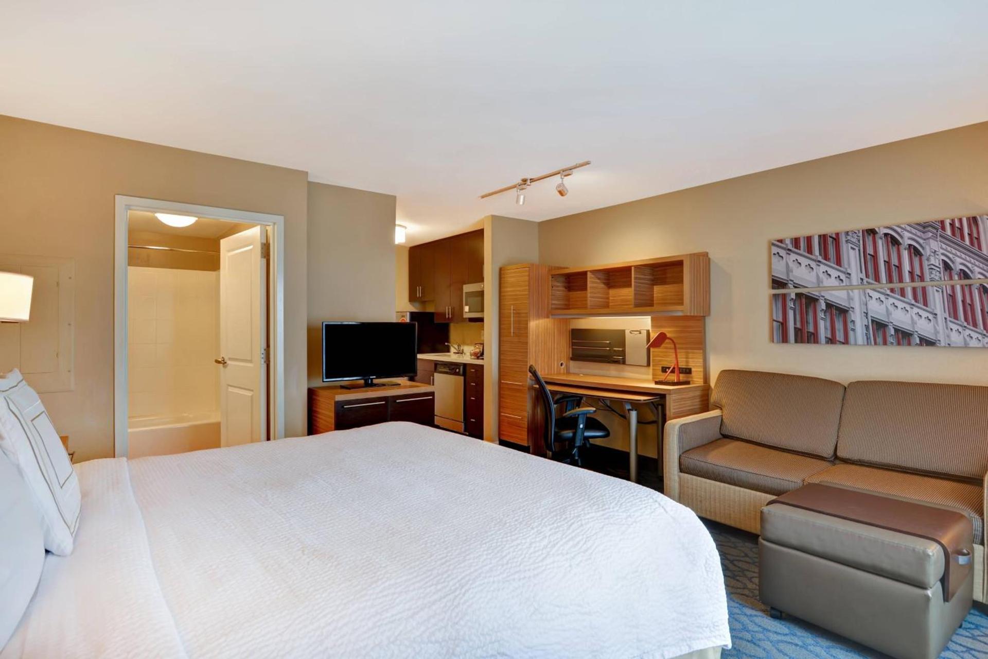 TownePlace Suites by Marriott Alexandria photo 14