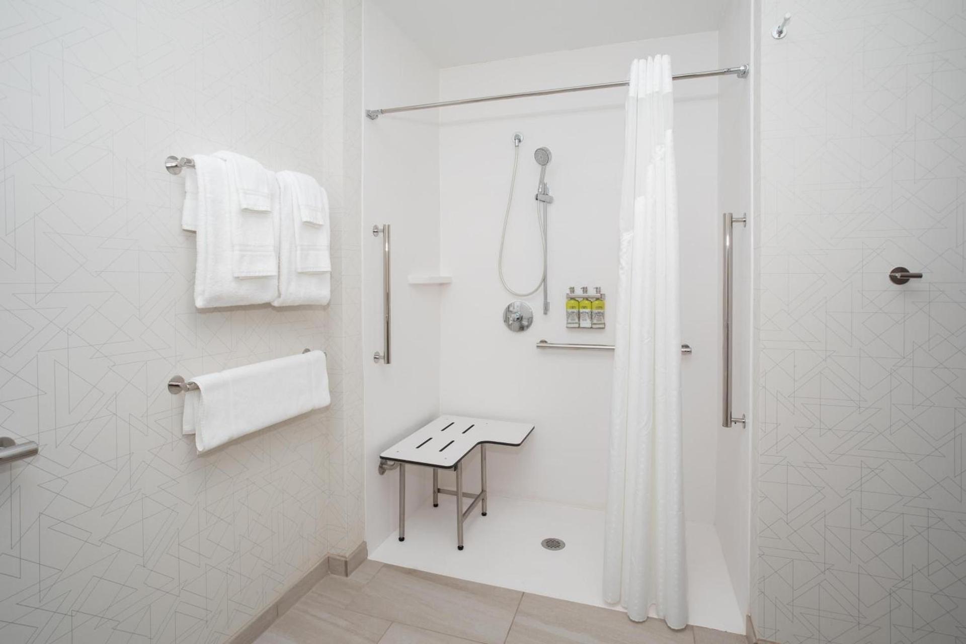 Holiday Inn Express Hotel & Suites Idaho Falls by IHG photo 26