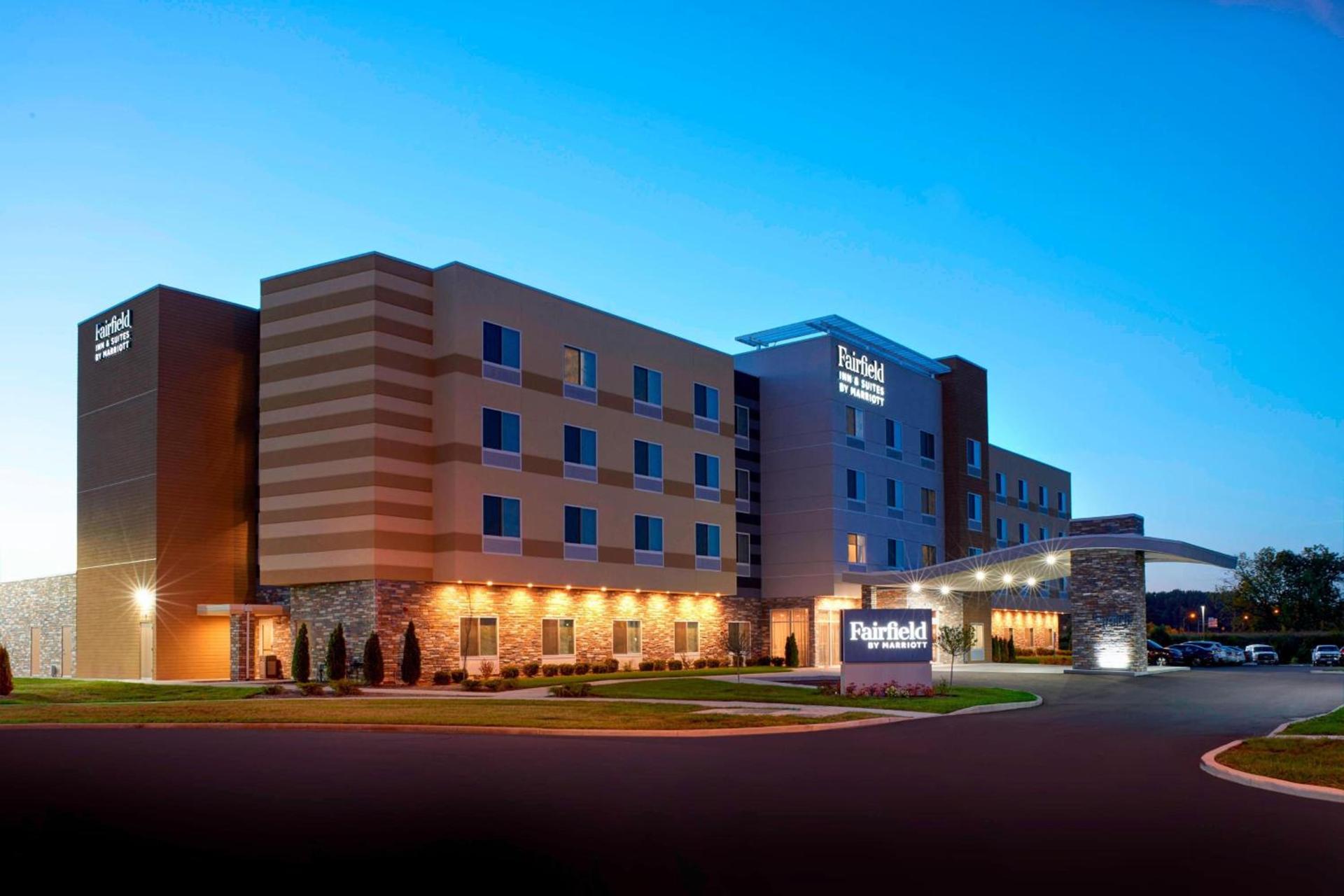 Fairfield Inn & Suites by Marriott Columbus, IN — hotel in Columbus