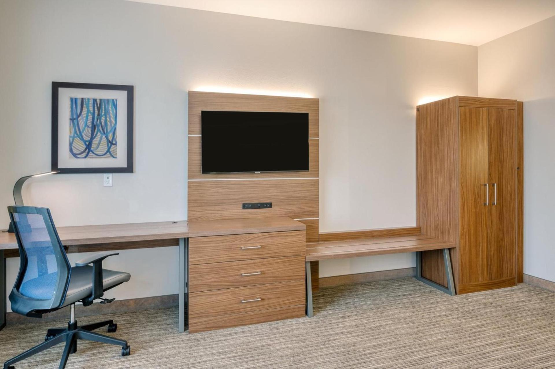 Holiday Inn Express Troy by IHG photo 25