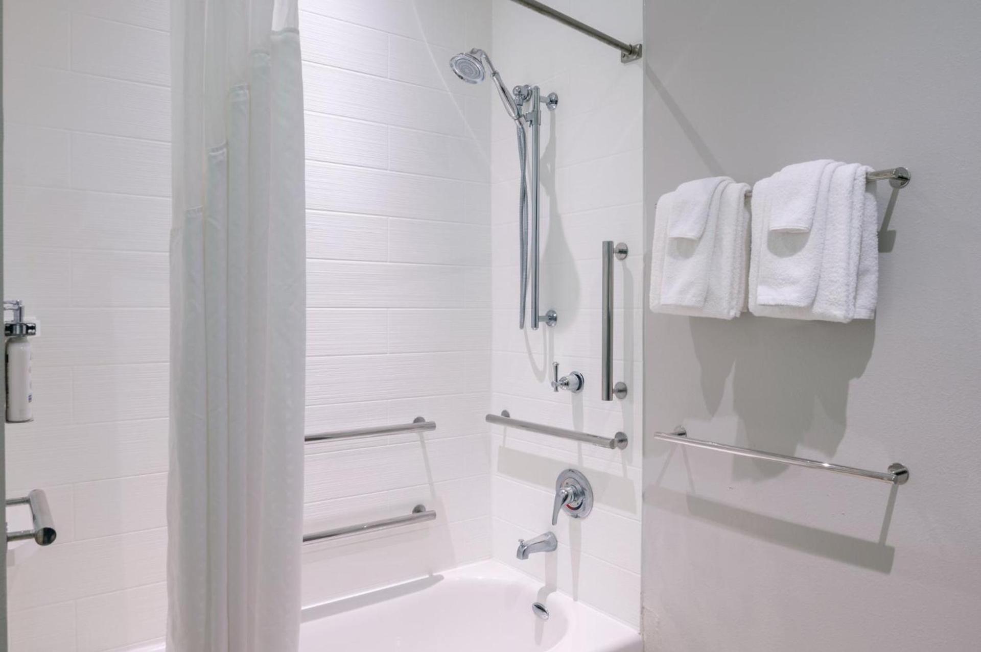 Holiday Inn Express Troy by IHG photo 28