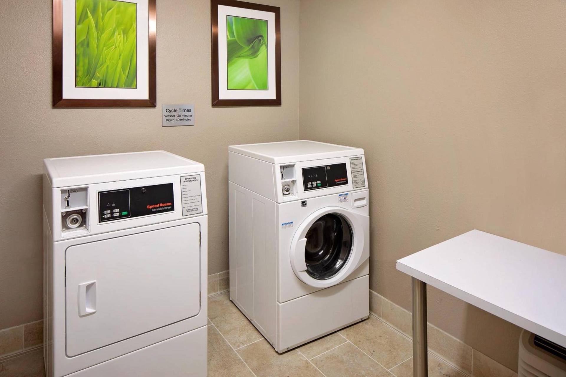 Courtyard Houston Westchase photo 13