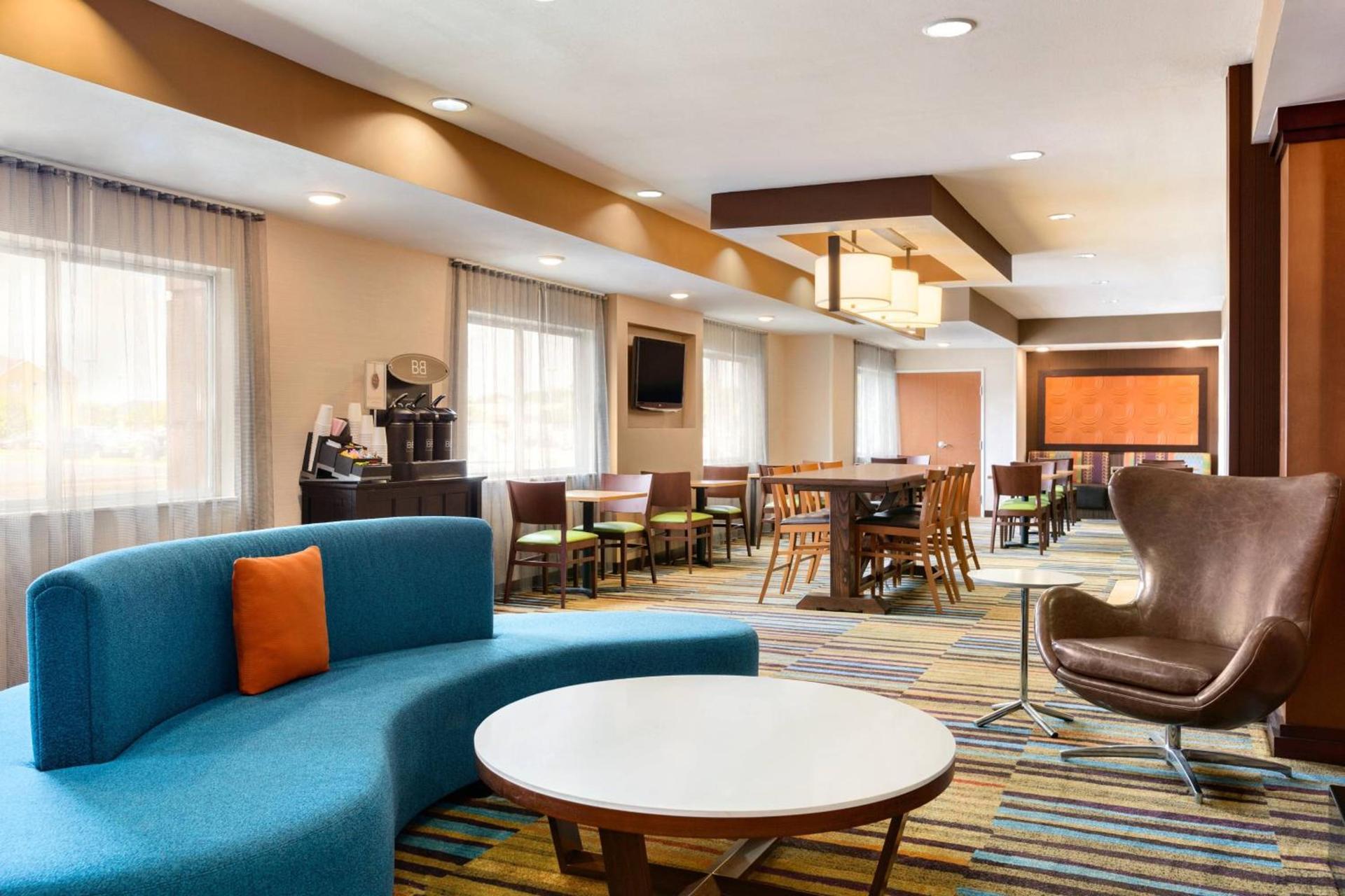 Fairfield Inn & Suites by Marriott Toledo Maumee photo 5