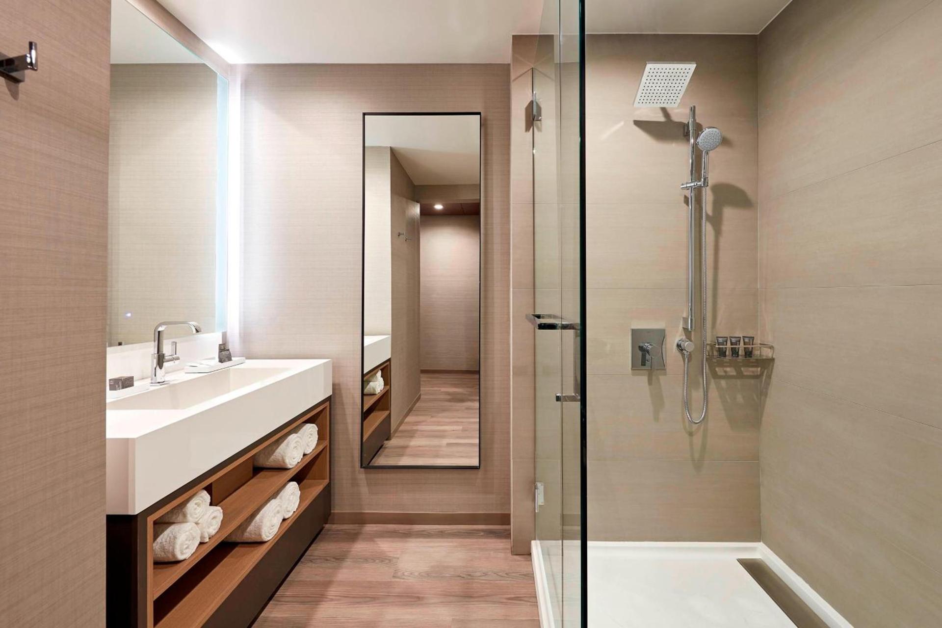 AC Hotel by Marriott Sunnyvale Cupertino photo 15