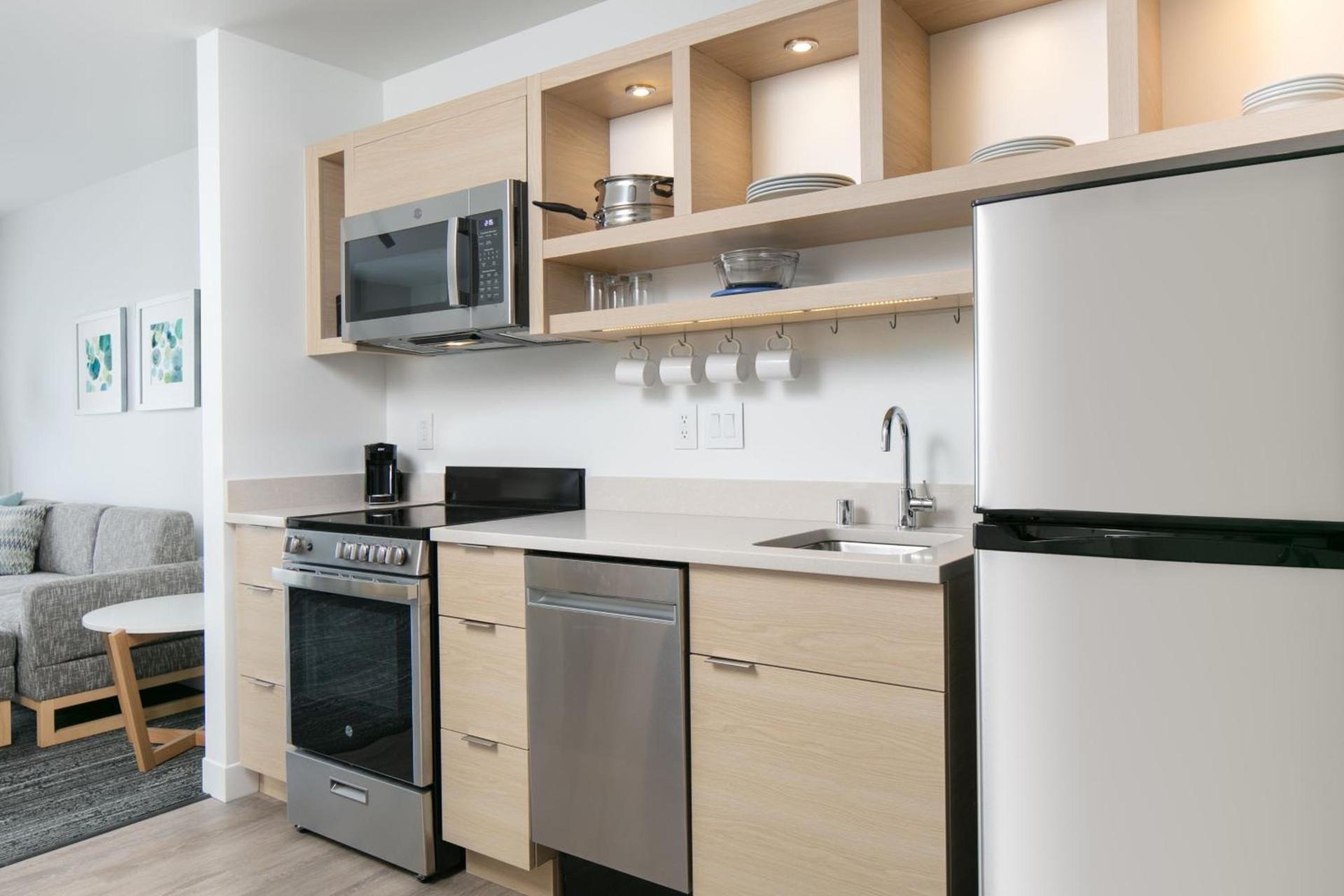 TownePlace Suites by Marriott Oconomowoc photo 9