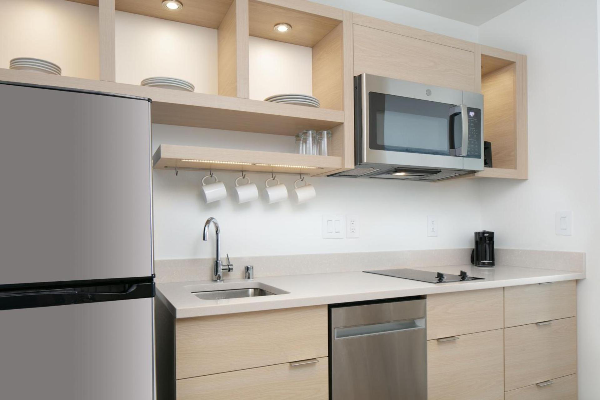 TownePlace Suites by Marriott Oconomowoc photo 10