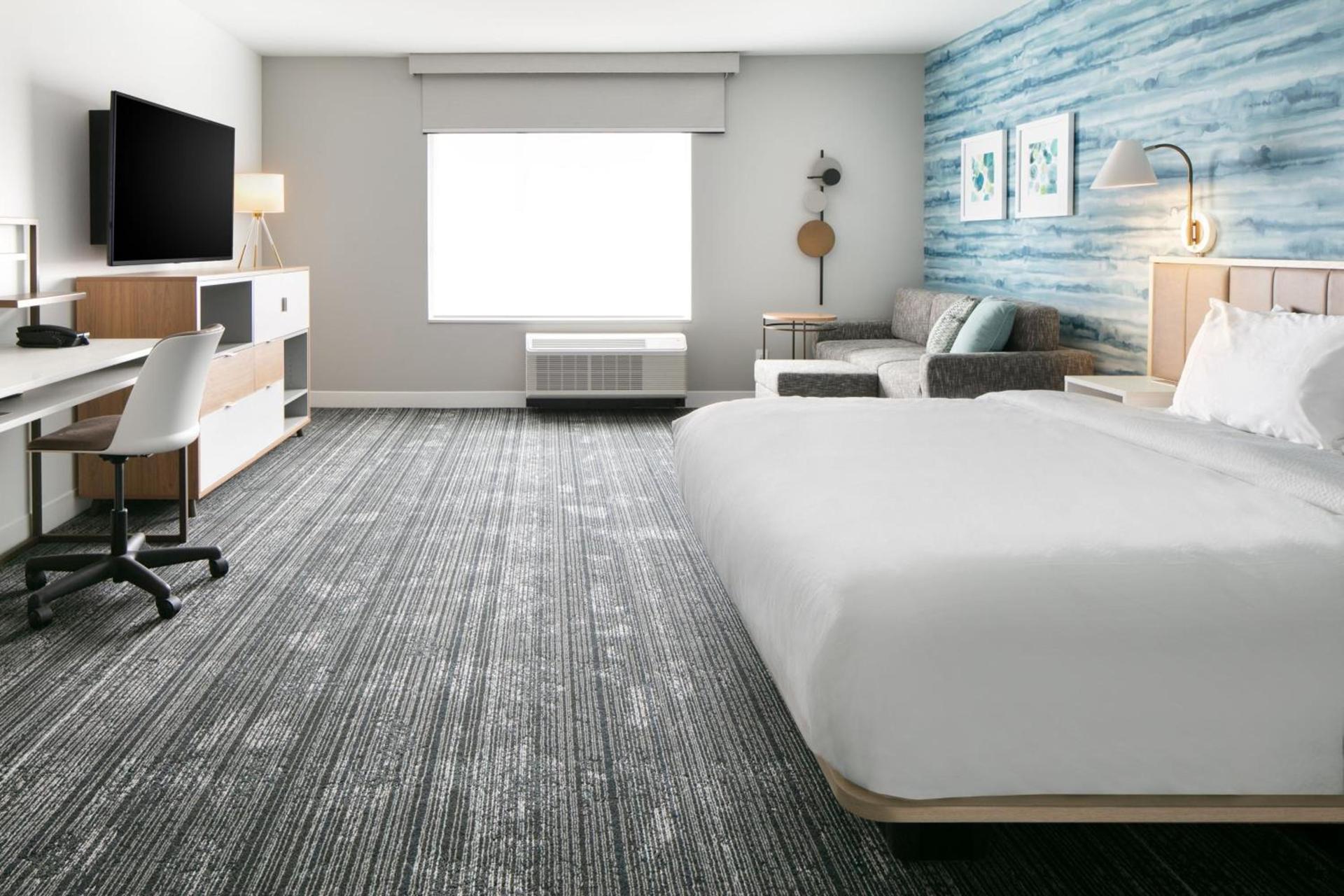 TownePlace Suites by Marriott Oconomowoc photo 14