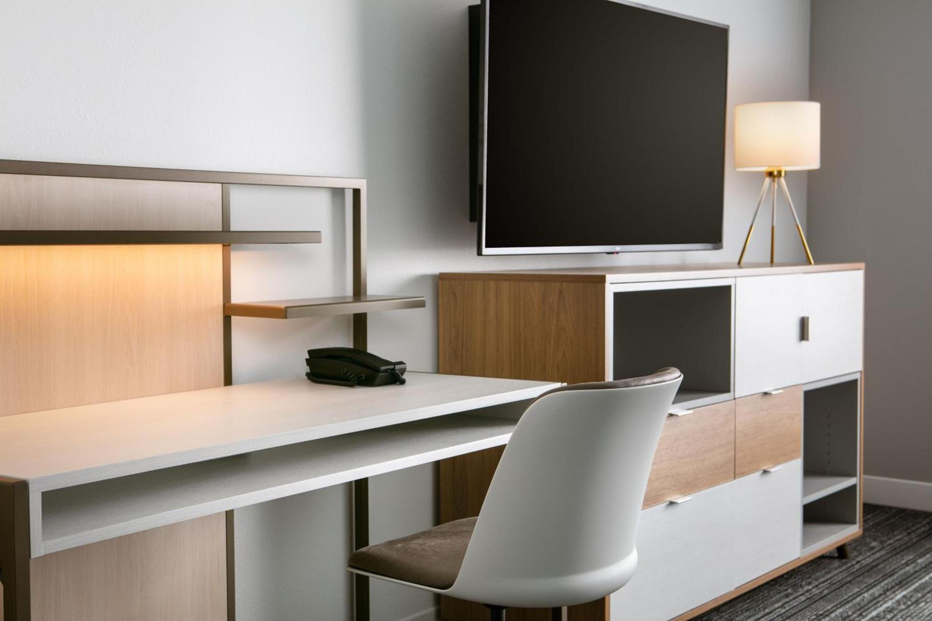 TownePlace Suites by Marriott Oconomowoc photo 15