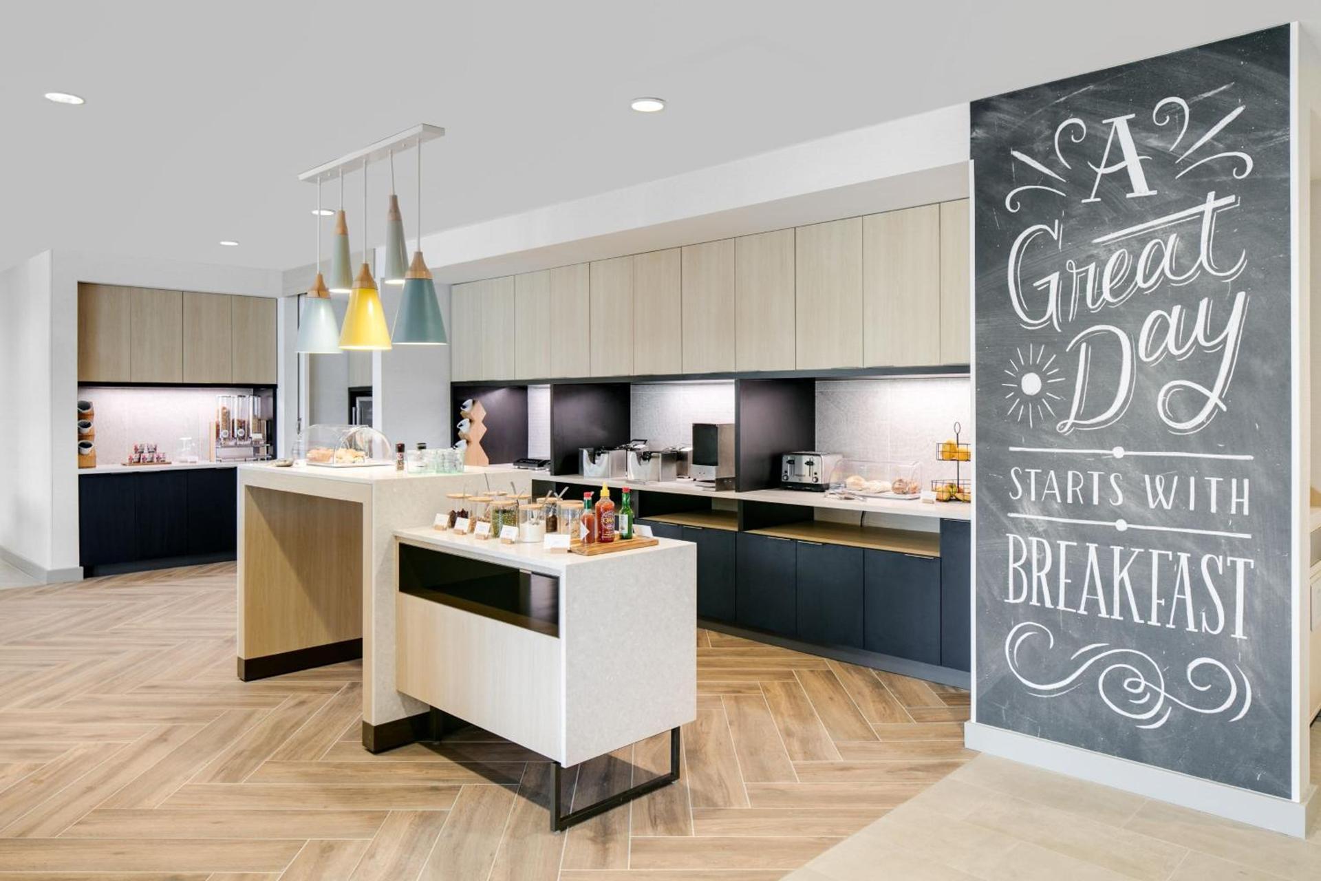 TownePlace Suites by Marriott Oconomowoc photo 26