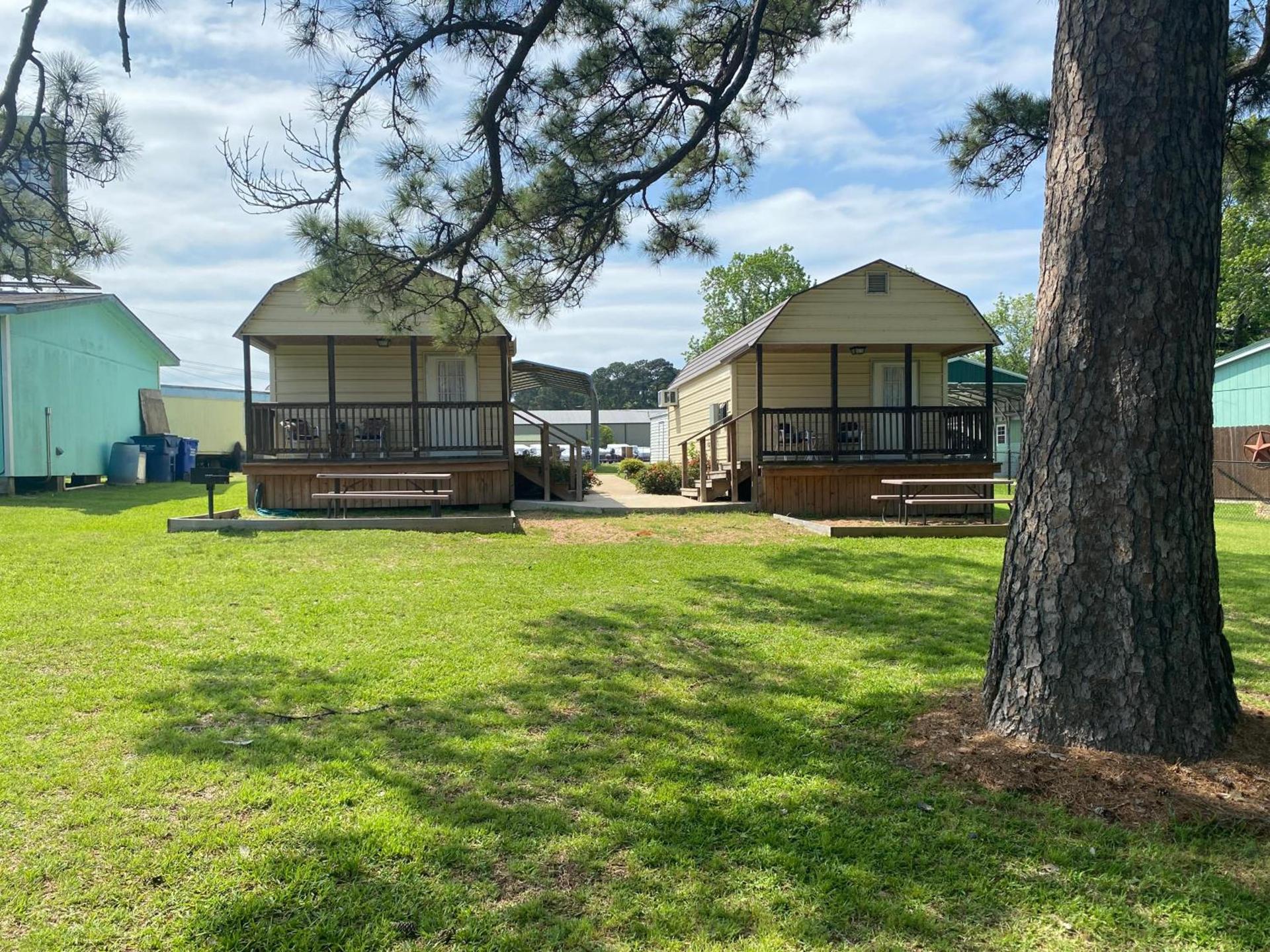 Kickapoo Shores Waterfront Cottages photo 19