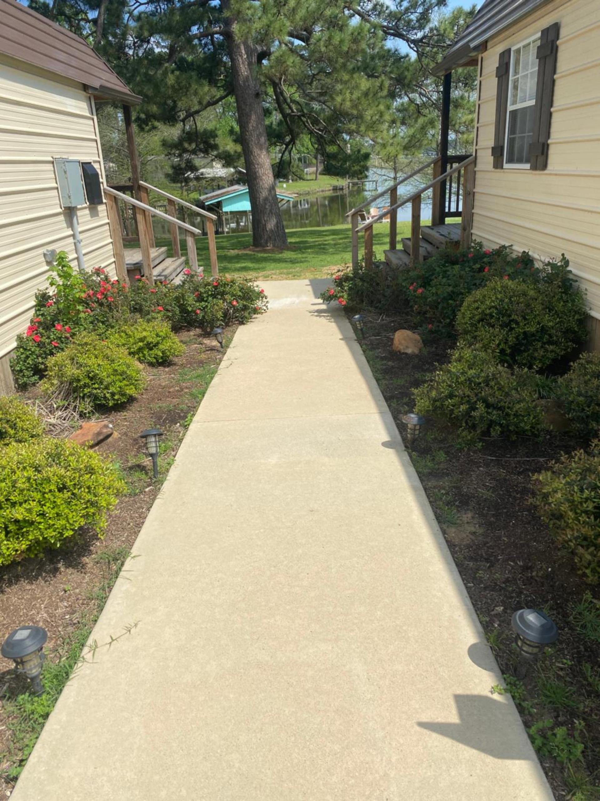Kickapoo Shores Waterfront Cottages photo 3