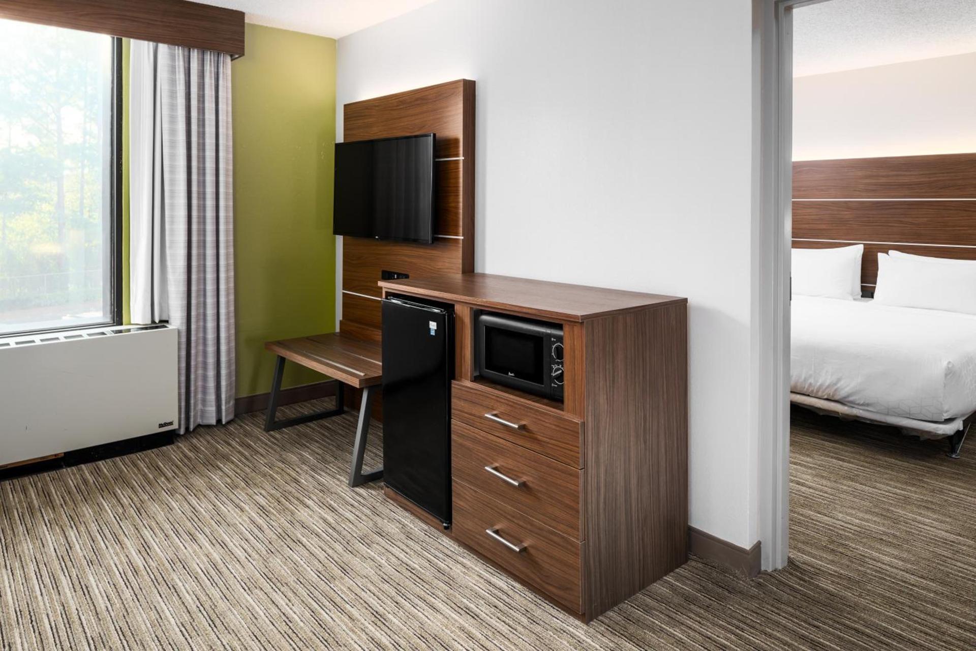 Holiday Inn Express Atlanta Airport-College Park by IHG photo 3